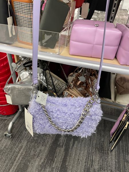#furrybag #fuzzypurse #fauxfurbag #sherpabag #sherpaminibag #minibags #furryminibag #cutecrossbodybags #pinkcrossbody #pinkminibag #purple #purplebags

#LTKFind #LTKGiftGuide #LTKitbag