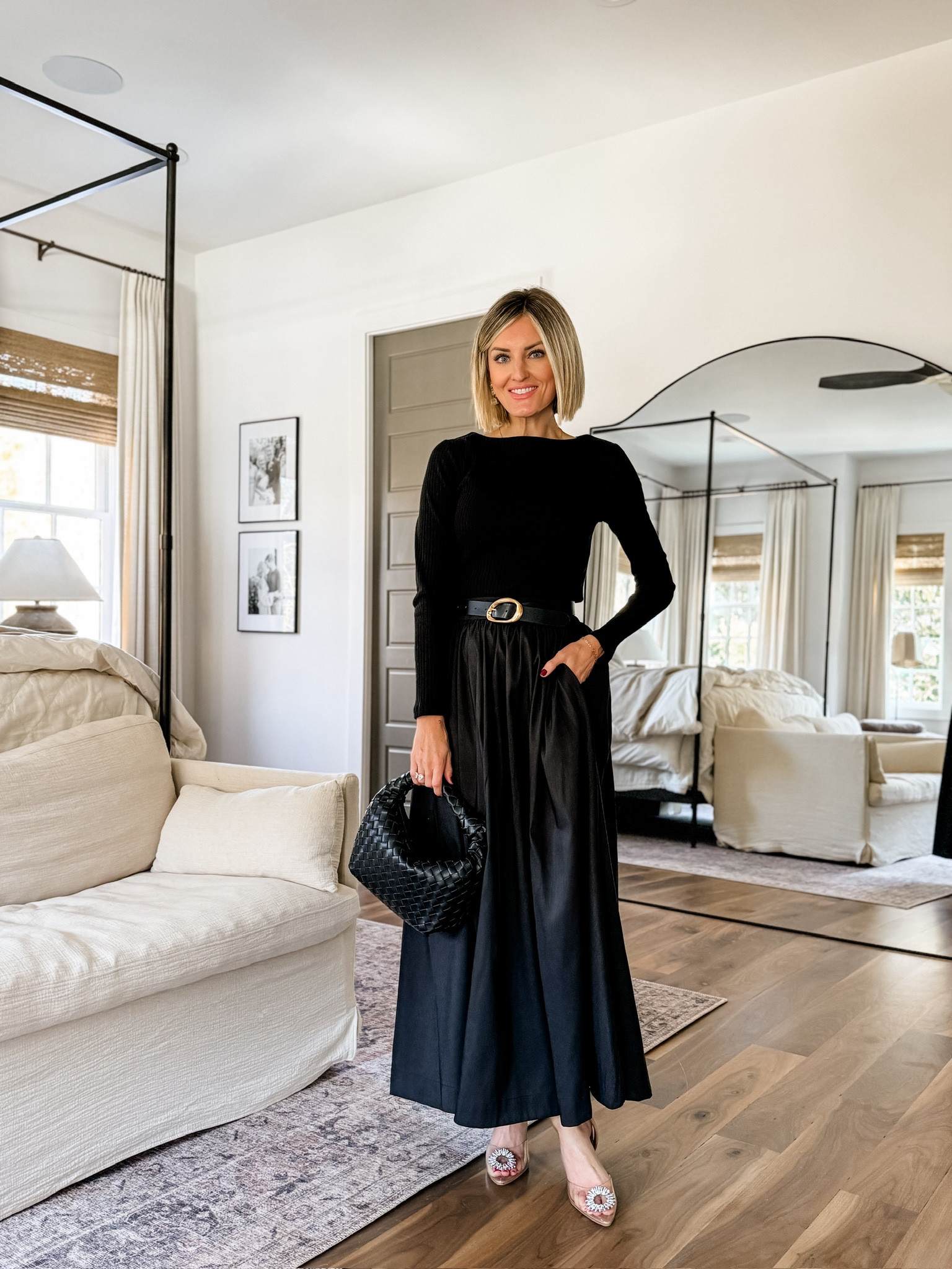 Love this all black holiday look! This would also be great for workwear! Wearing XS


Loverly grey, holiday look, skirt, sweater, gifts for her, belt 

#LTKGiftGuide #LTKHoliday #LTKStyleTip