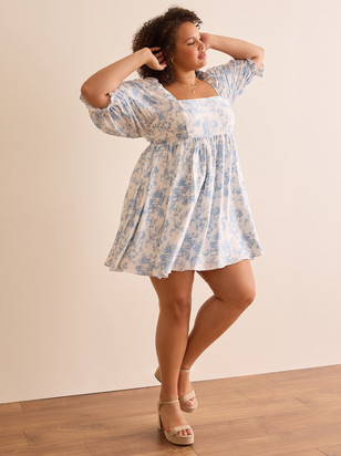 Kayla Floral Babydoll Dress in Ivory and Blue | Arula | Arula