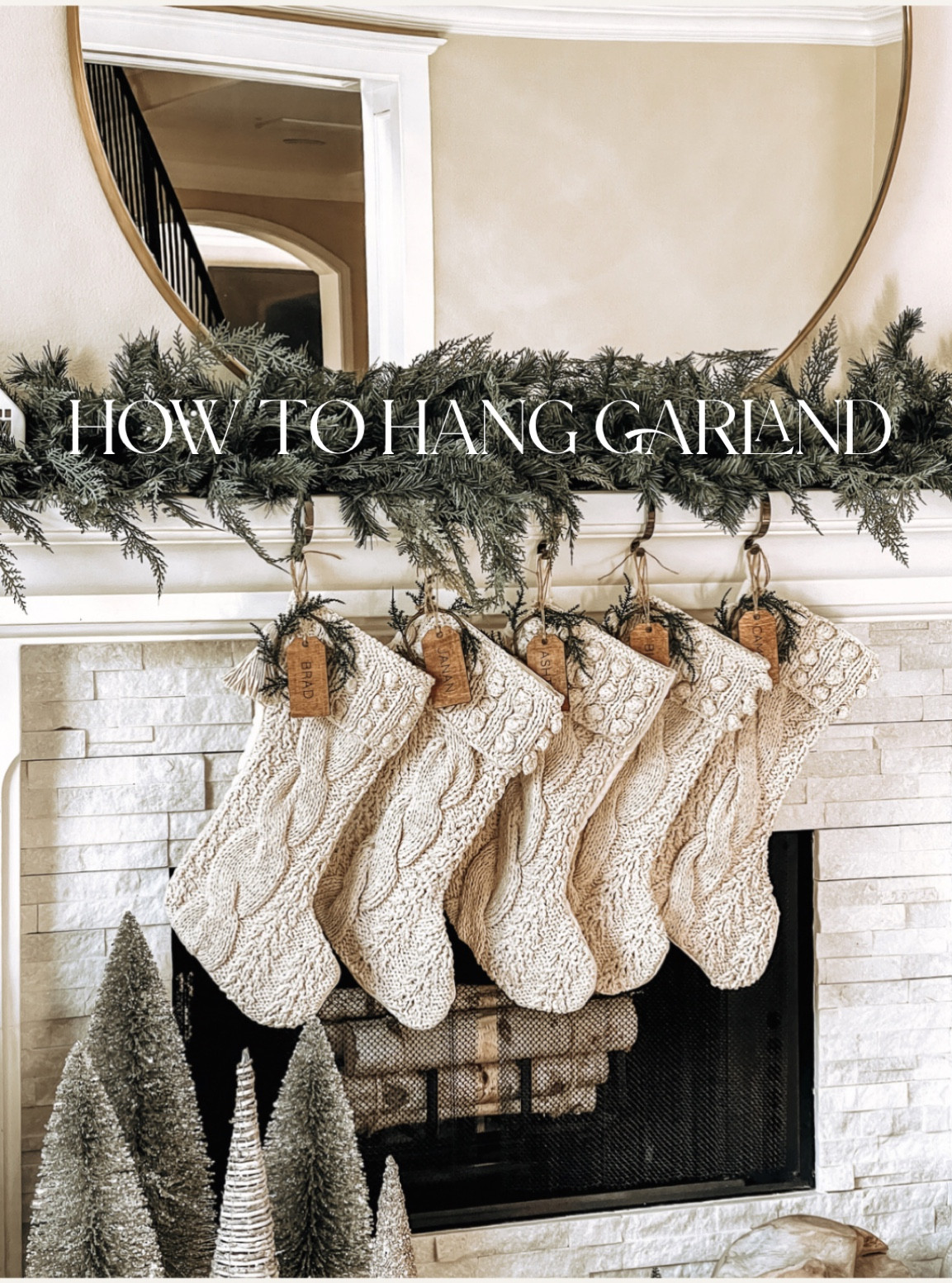 Garland command hooks 


#LTKSeasonal #LTKHoliday #LTKhome