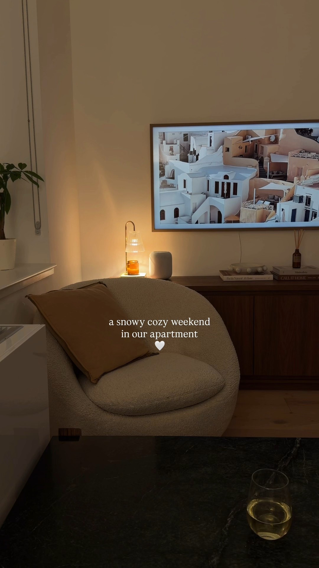 A cozy weekend in our small NYC apartment waiting for the winter storm ⛈️  #apartmentliving #nycfamily #cozyhomedecor 

#LTKHome