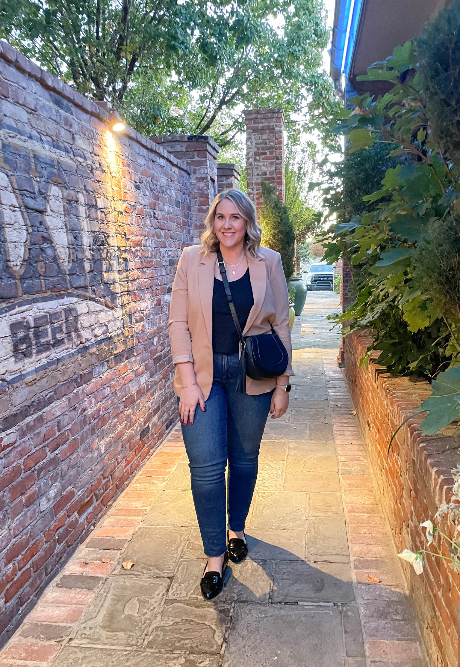 Because I could totally live without Halloween, here is my fall uniform instead 💁🏼‍♀️ 

code LINDSAYRUTLAND_Birdies gets you 20% off 

#LTKSeasonal #LTKsalealert #LTKmidsize