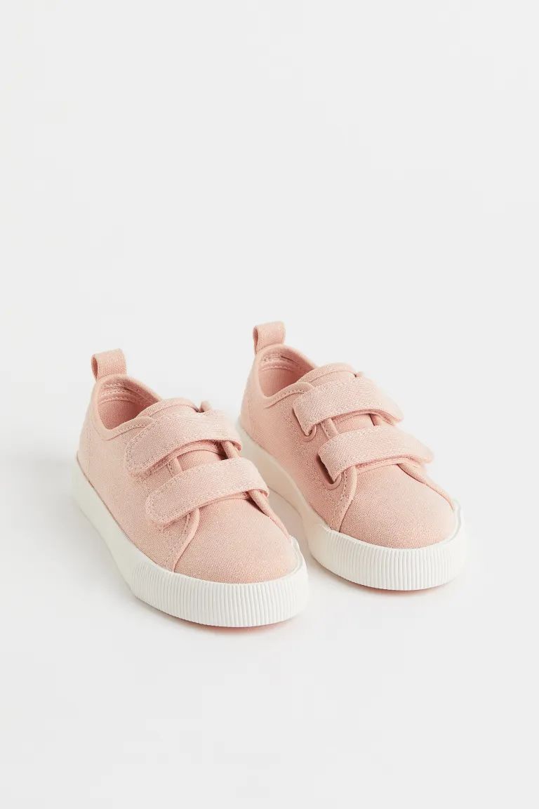 Sneakers | H&M (US + CA)