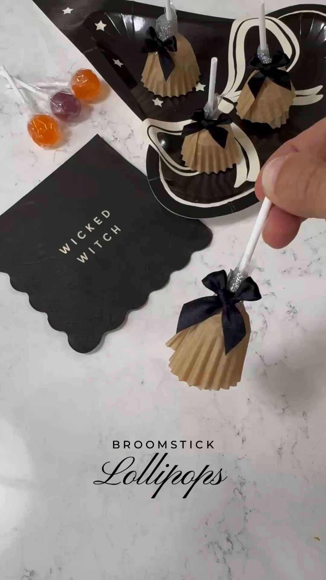 Halloween Lollipops #halloween #trickortreat #halloweencandy

#LTKSeasonal #LTKHome #LTKParties