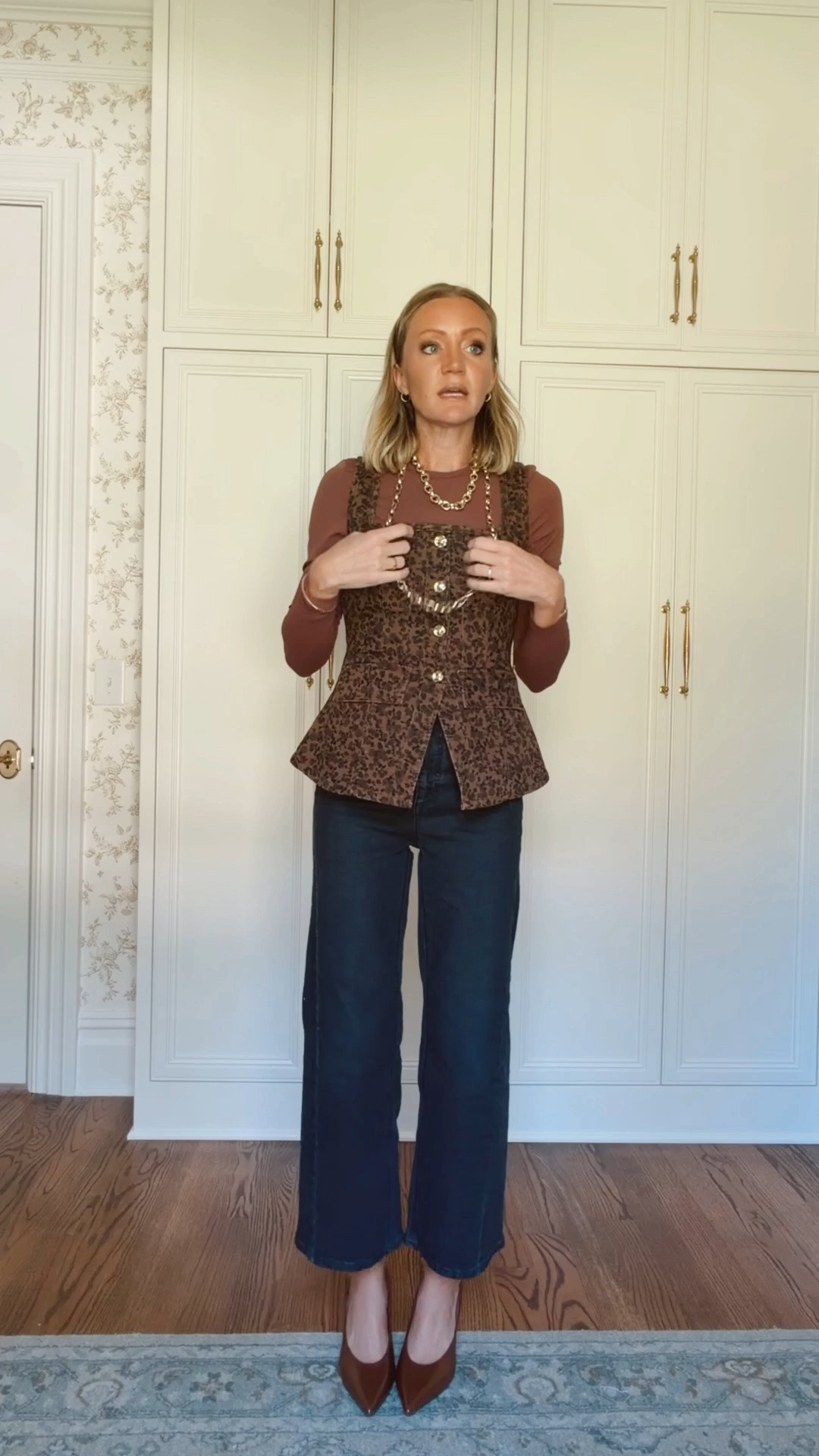 Xs in tee and vest
2 in jeans