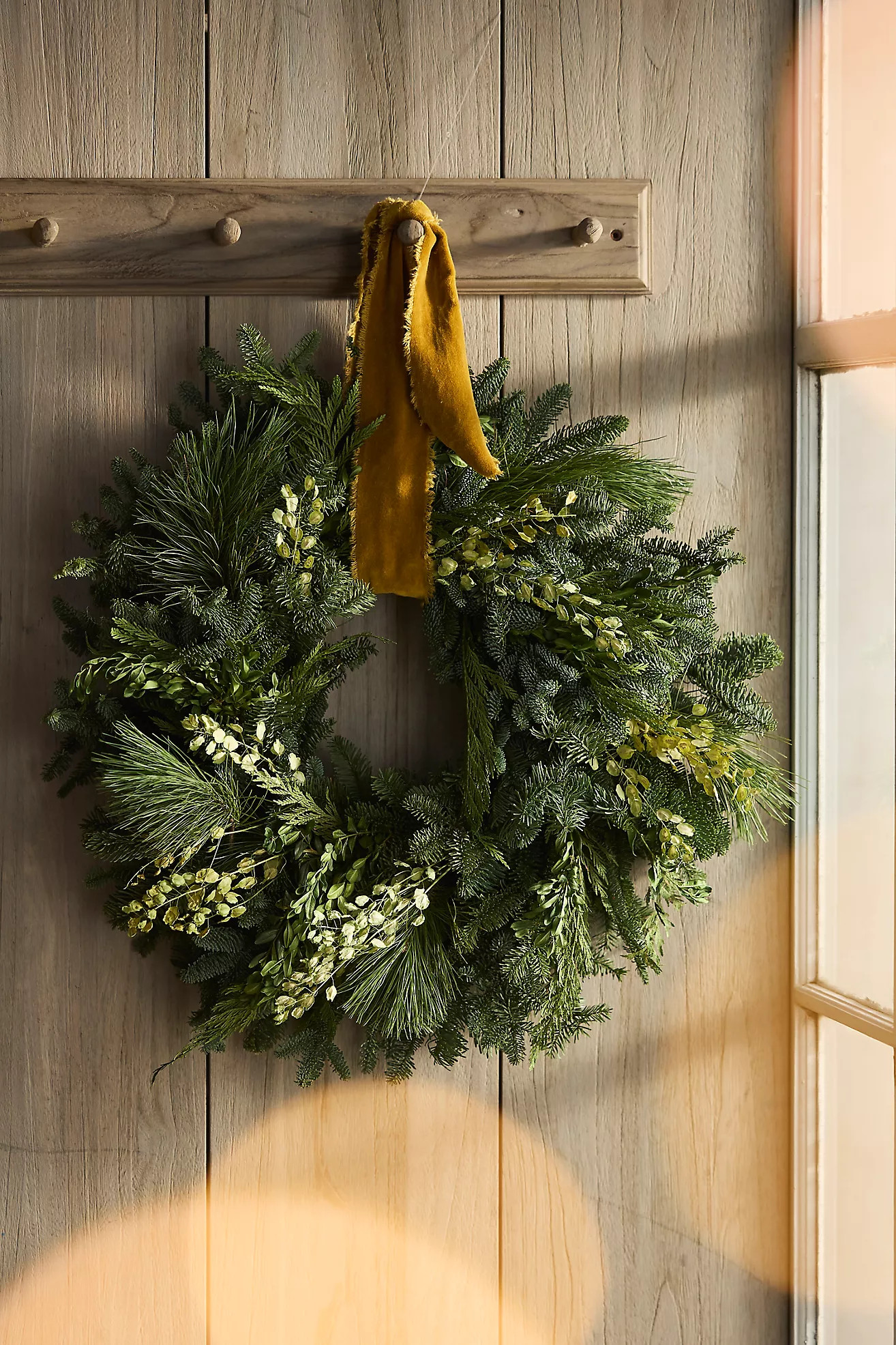 Fresh Noble Fir + Boxwood Wreath | Anthropologie (US)