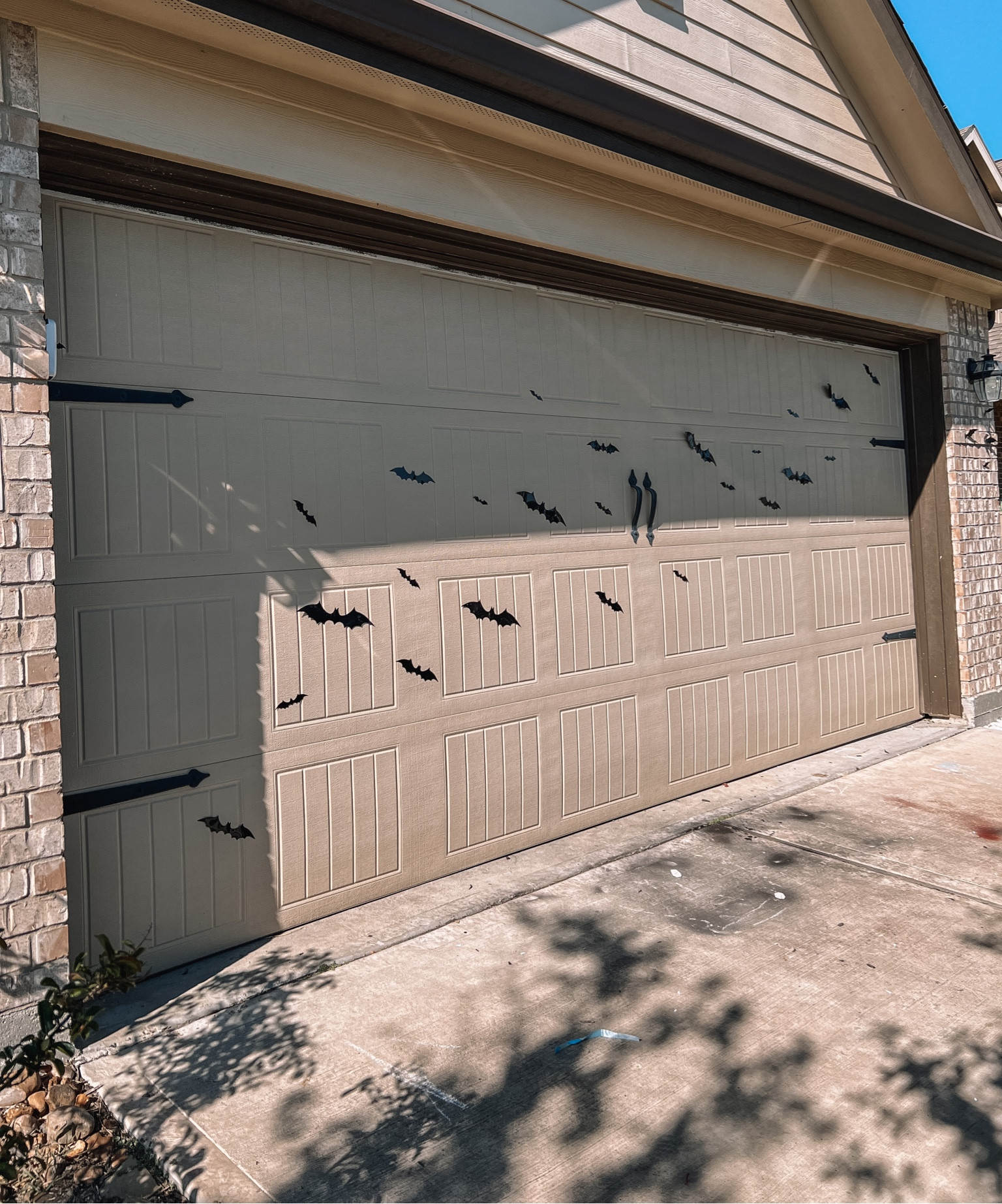 Bat Decor/ Halloween Outdoor Decor/ Halloween Decor/ Halloween Home Decor

#LTKhome #LTKSeasonal #LTKHalloween