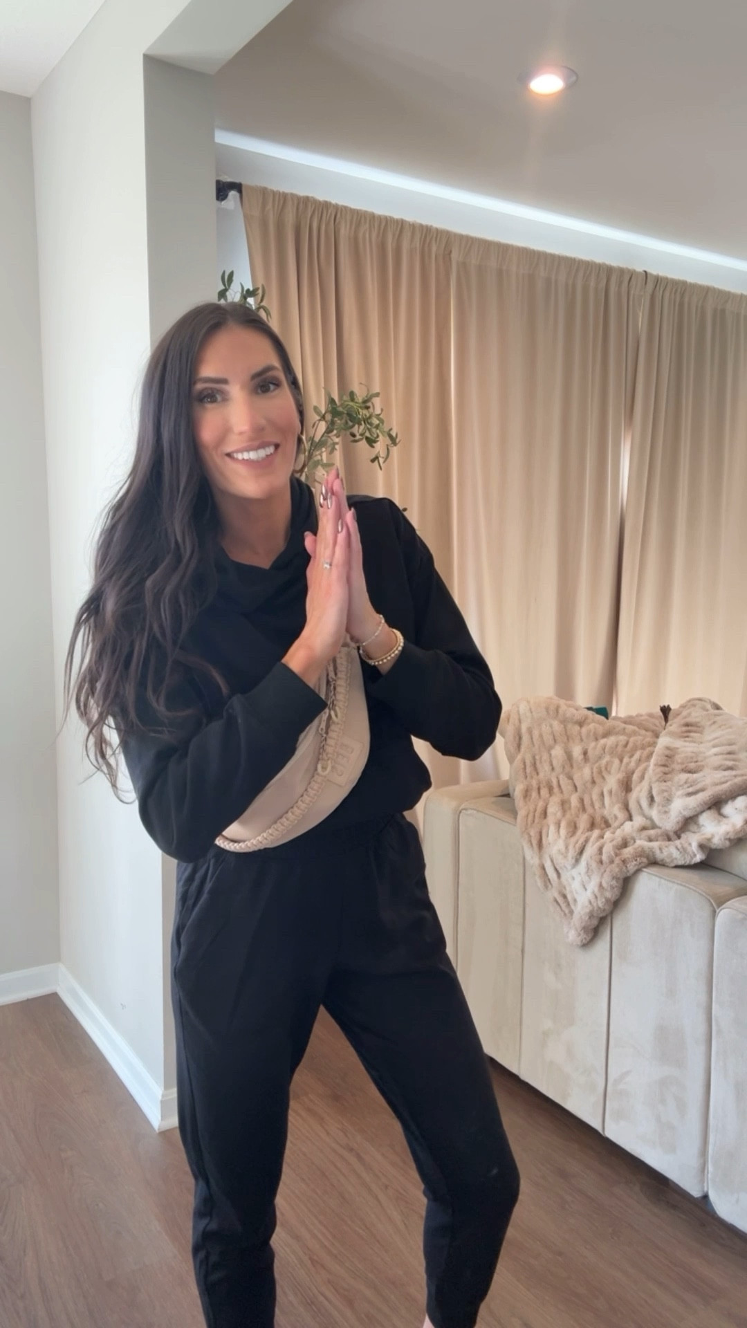 Cutest Walmart lounge set 
On sale for $12 for top & $12 for bottom 
Wearing medium in sweatshirt 
Wearing small in joggers 
New balance 9060 
Outfit idea
Mom on the go 


#LTKActive #LTKFindsUnder50 #LTKStyleTip