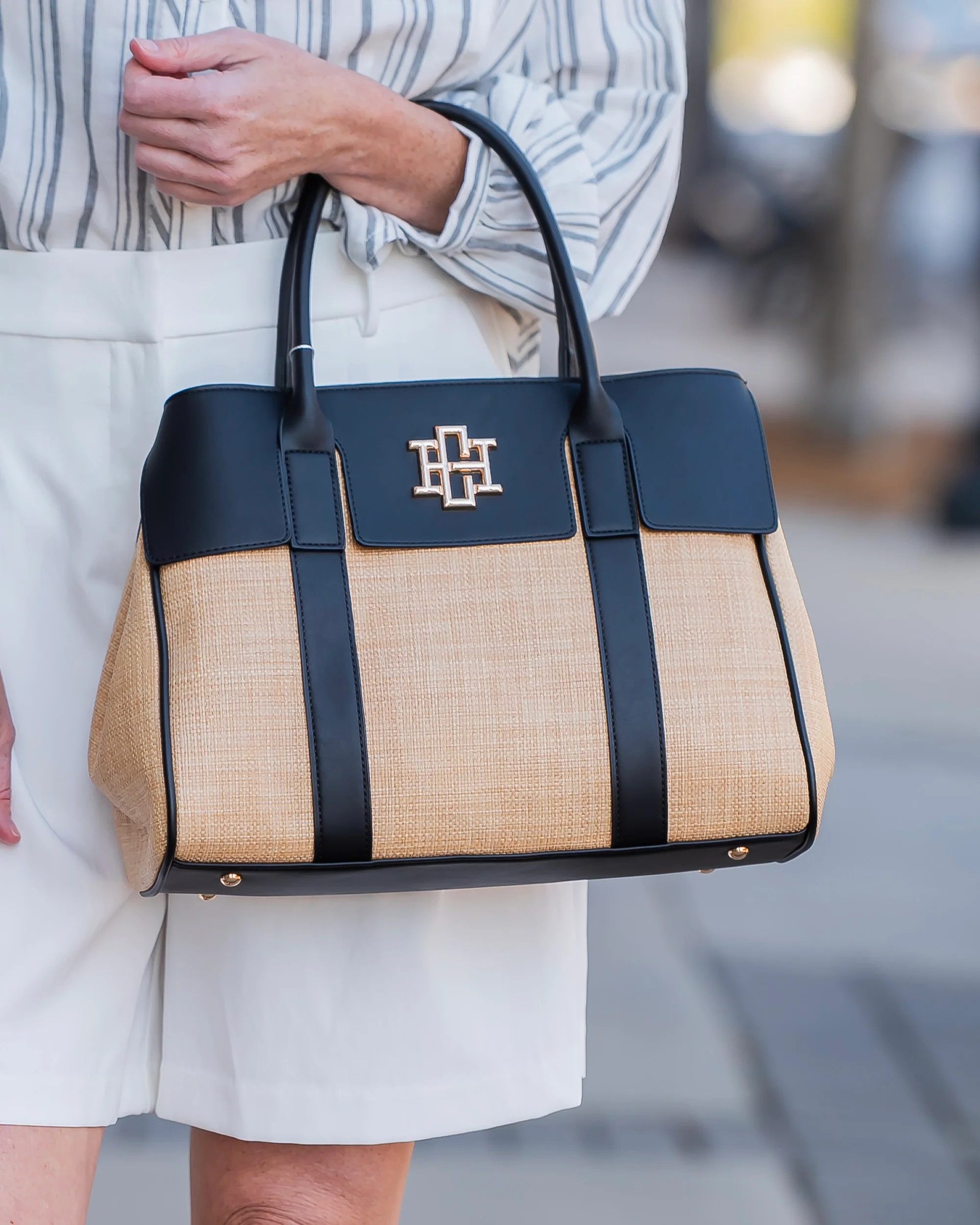 Augusta Handbag Natural Black | Caroline Hill