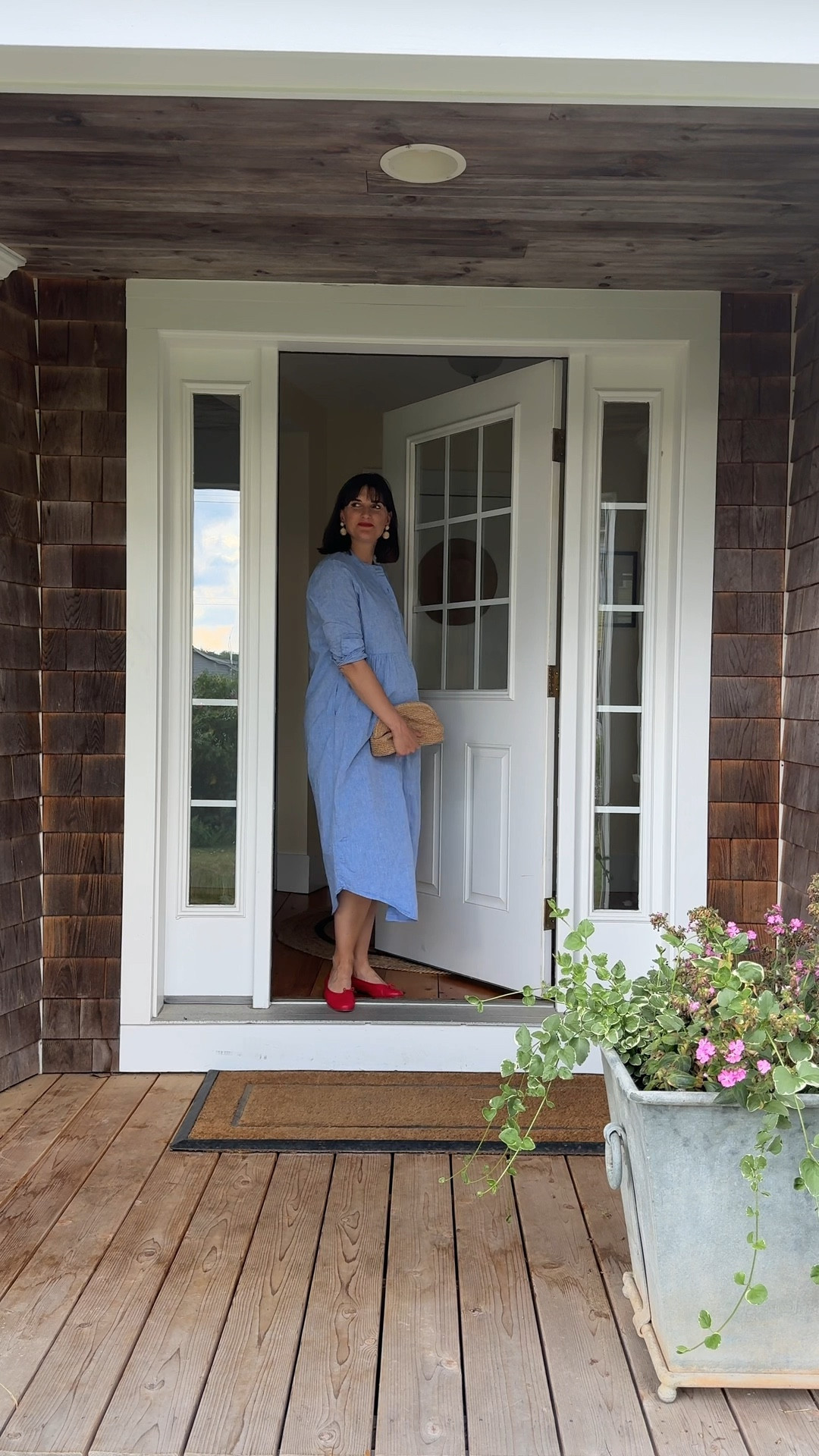 Noticed this best selling blue linen maxi is on sale for the Fourth of July weekend! I’m wearing a small! 