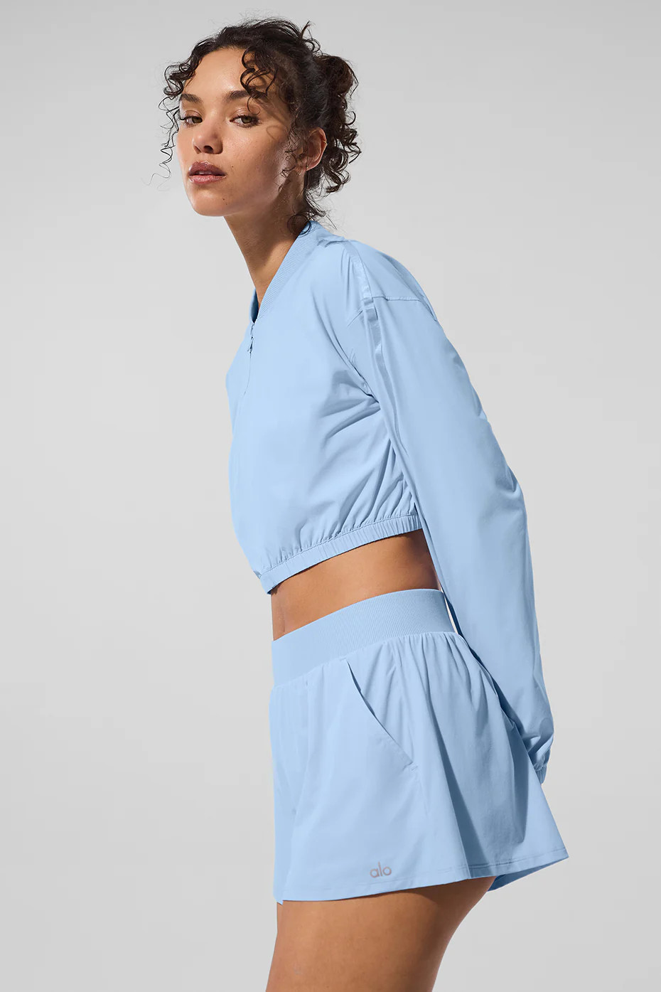 ALO | Cropped Breezy Full-Zip Cover Up Jacket in Seashell Blue, Size: Medium | Alo Yoga (US)