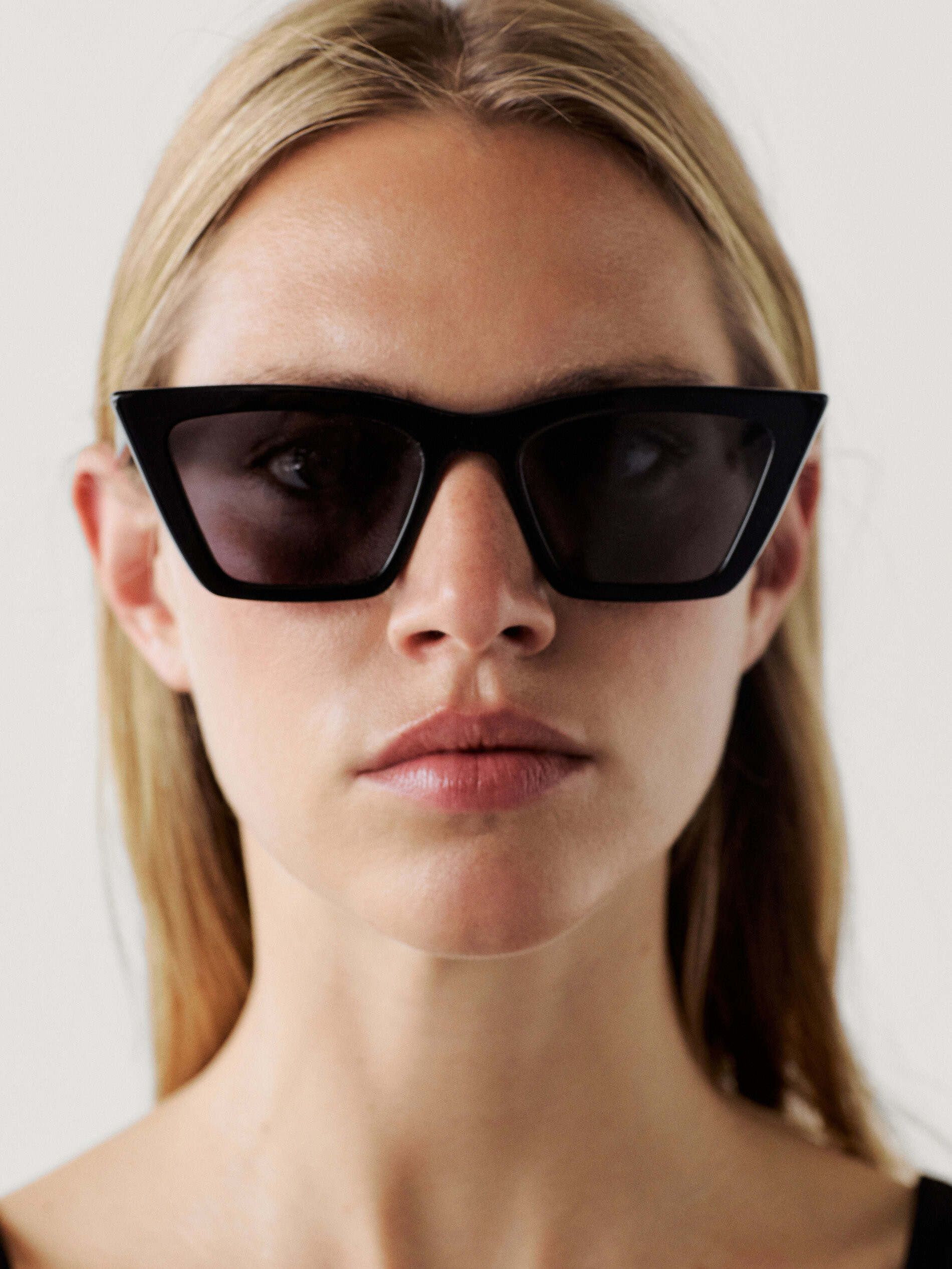 Square resin sunglasses | Massimo Dutti US