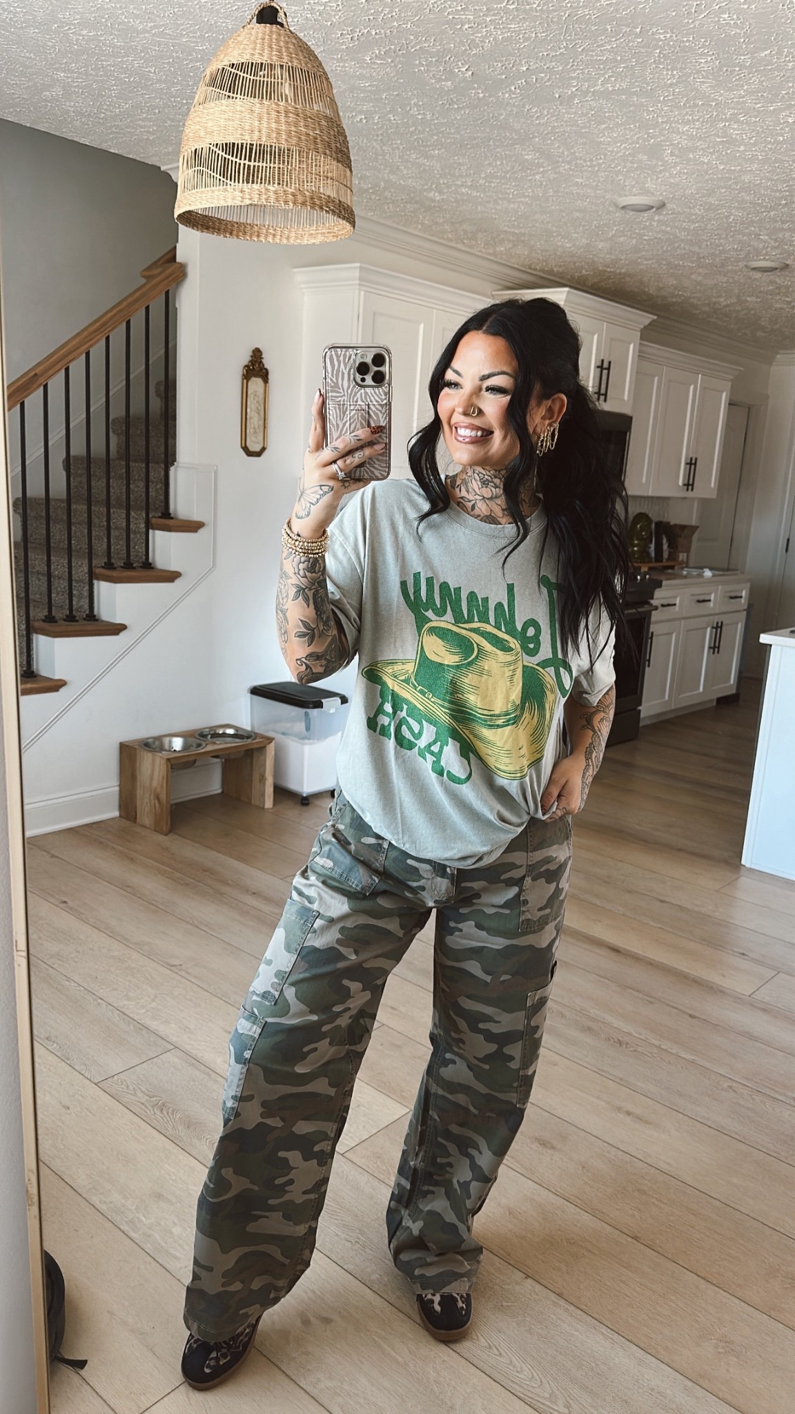 Size Large in everything here! Such good Walmart finds! $5 top on clearance & $16 cargo pants! 👏🏼

#walmart #walmartfinds #walmartfashion #walmartdeals 

#LTKgrwm #LTKSaleAlert #LTKMidsize