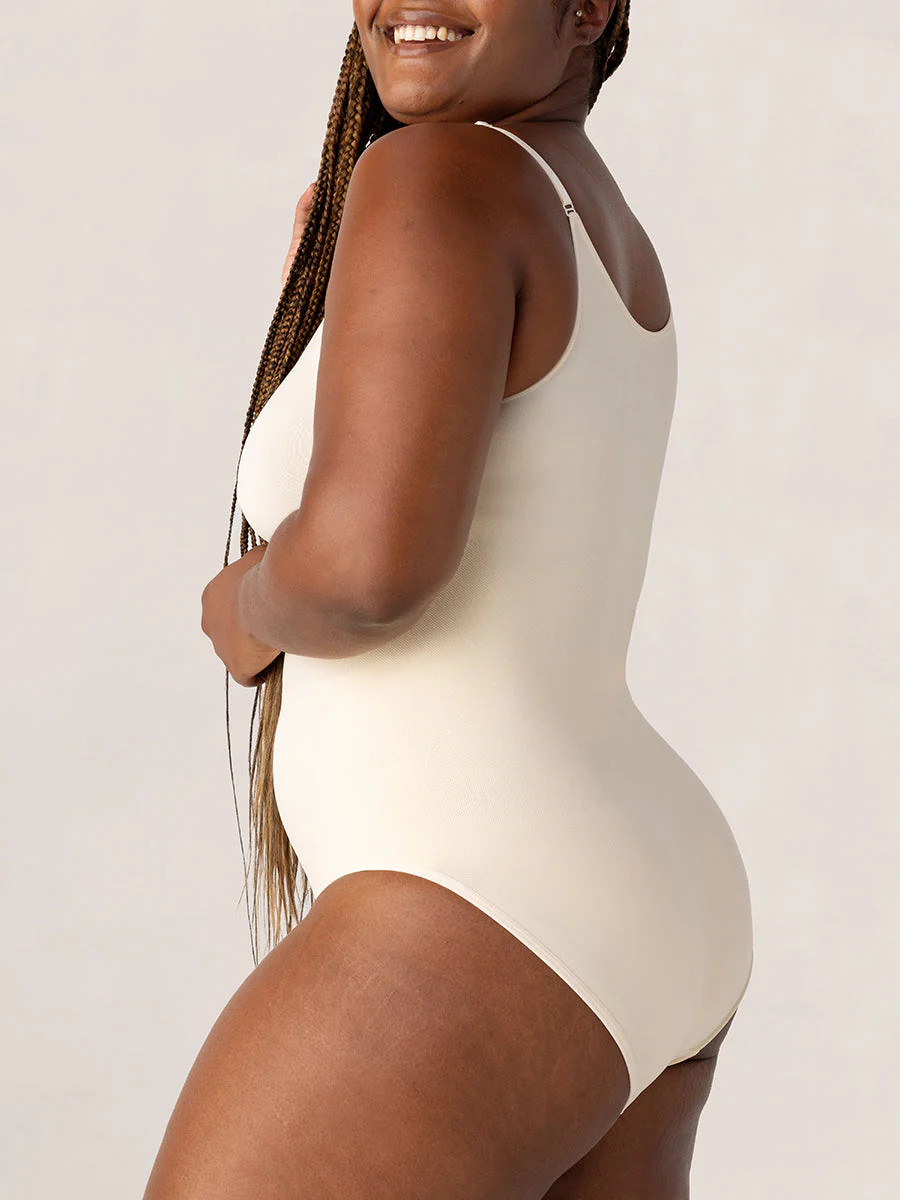 Shapermint Essentials All Day Every Day Scoop Neck Bodysuit | Shapermint