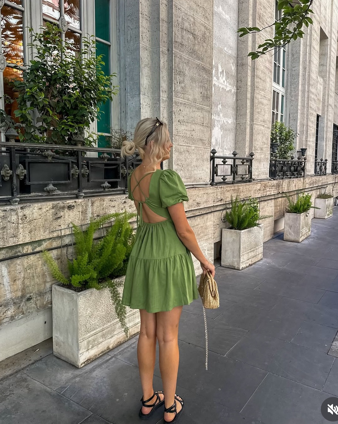 The ultimate spring smock dress 💚

Spring outfit, spring dress, smock dress

#LTKspring #LTKuk