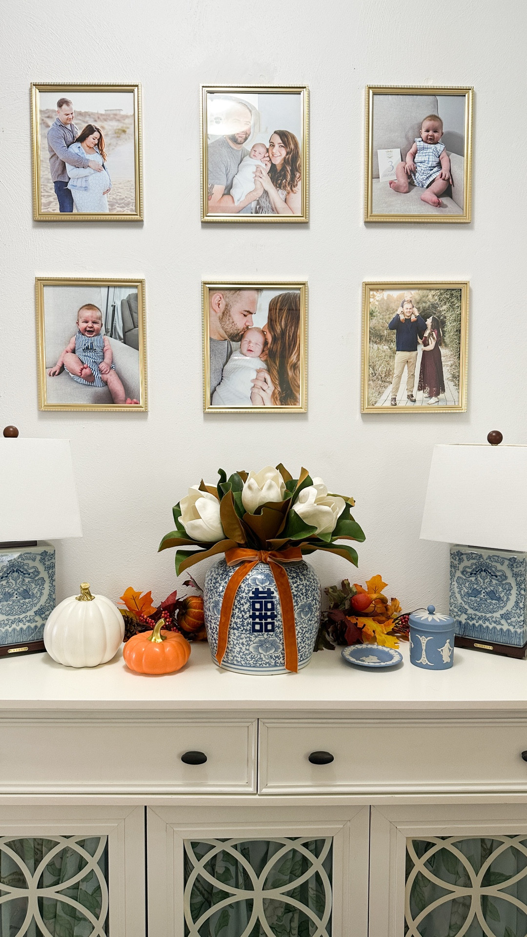 Fall entryway decor

Fall decor, autumn decor, chinoiserie, Ralph Lauren, entryway, pumpkins, Wedgwood, classic style, bows, magnolias, sideboard, buffet, fall florals, preppy

#LTKautumn #LTKSeasonal #LTKHome