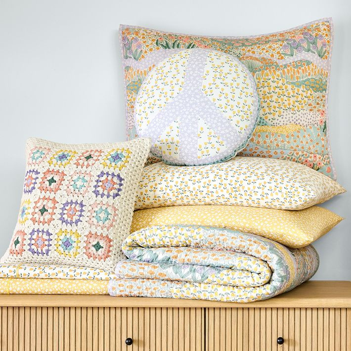 Flower Field Quilt | West Elm (US)