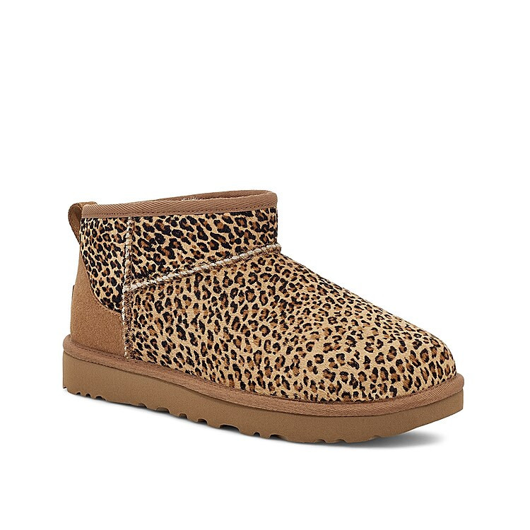 UGG Ultra Mini Speckles Bootie | Women's | Chestnut Leopard Print | Size 6 | Boots | DSW