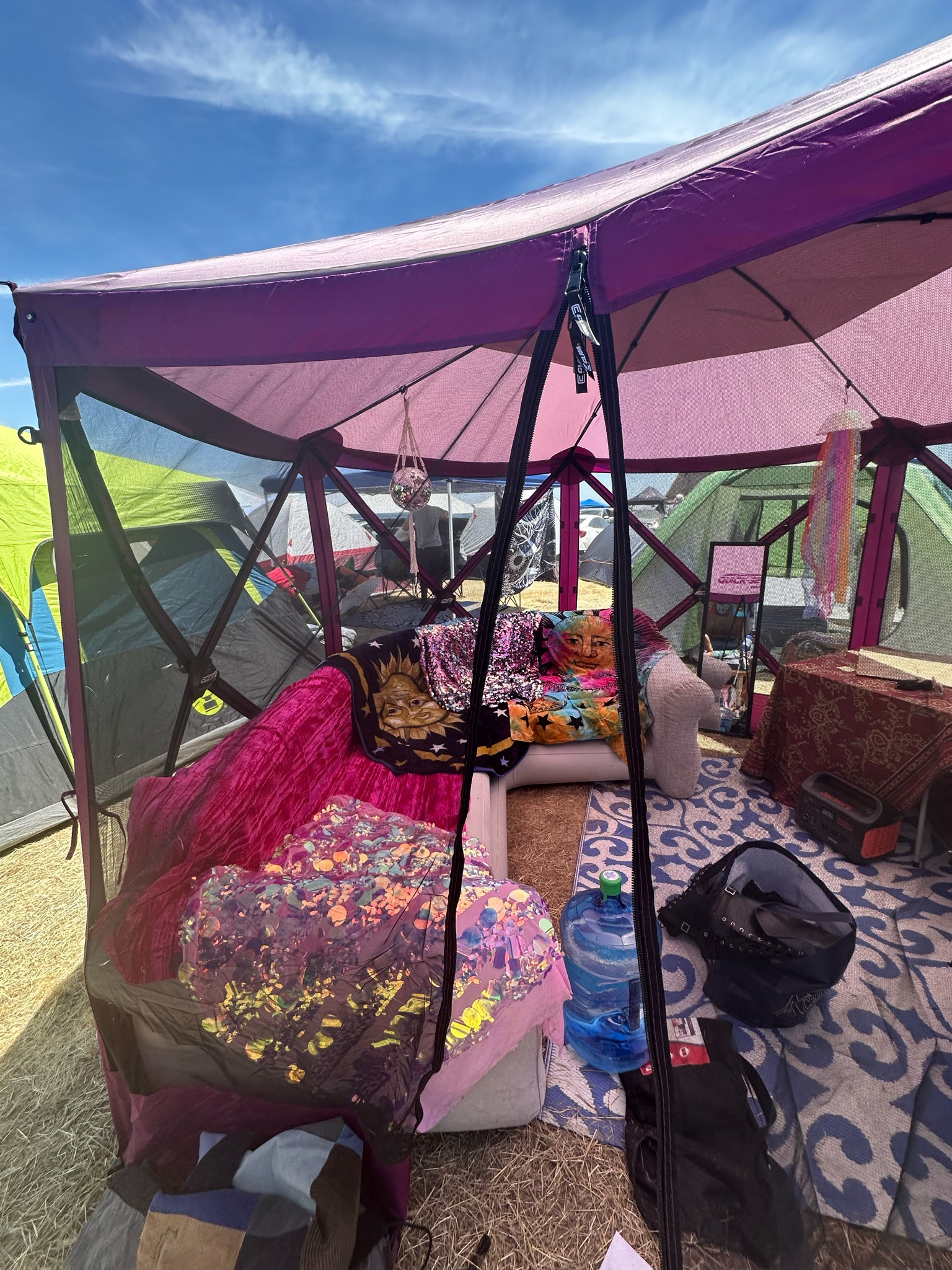 festival & camping easy up - one person can put this up in under a minute 