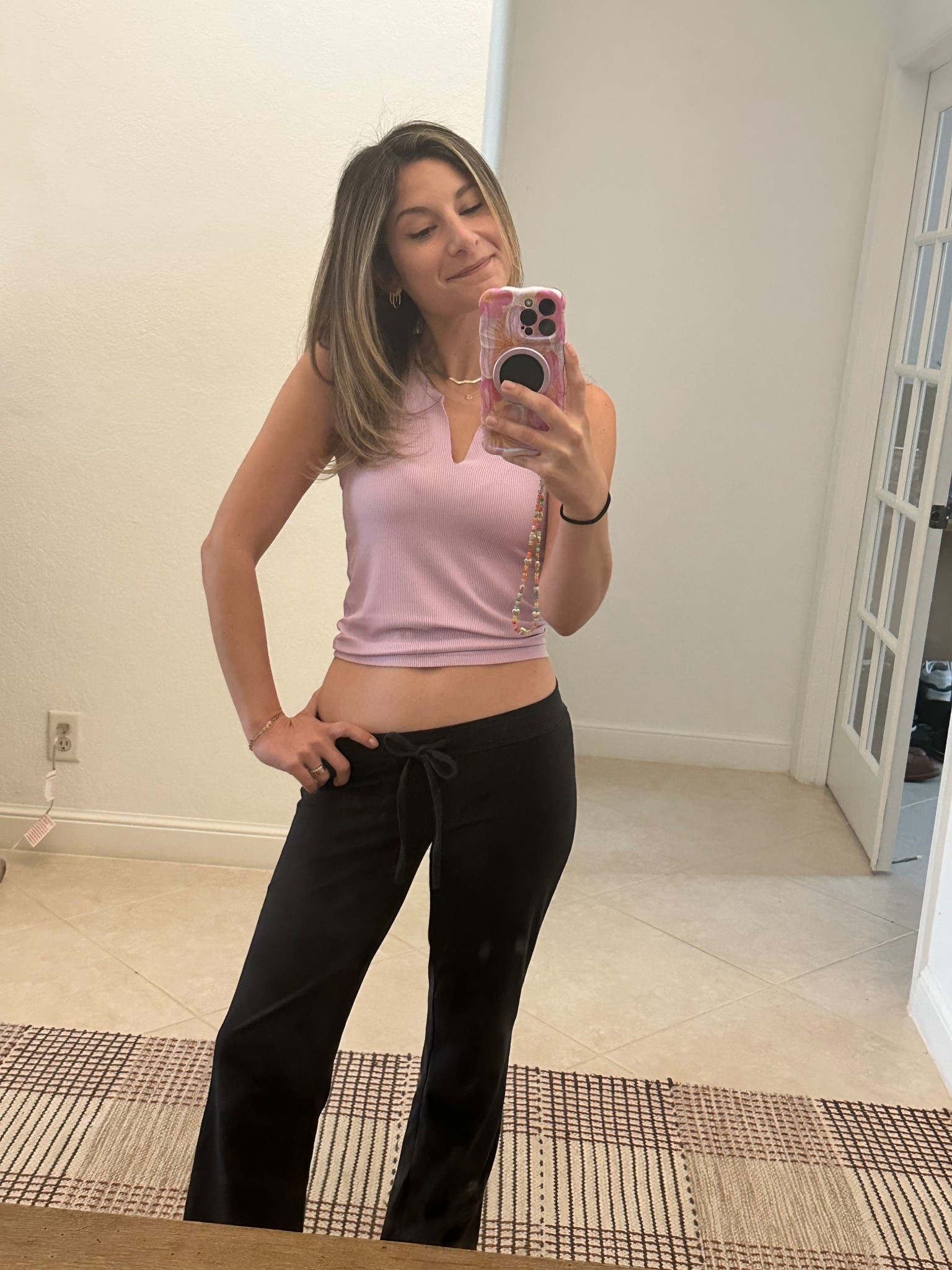 So comfy but flattering too!! skims everything 🩷

#LTKootd #LTKmomlife #LTKPetite