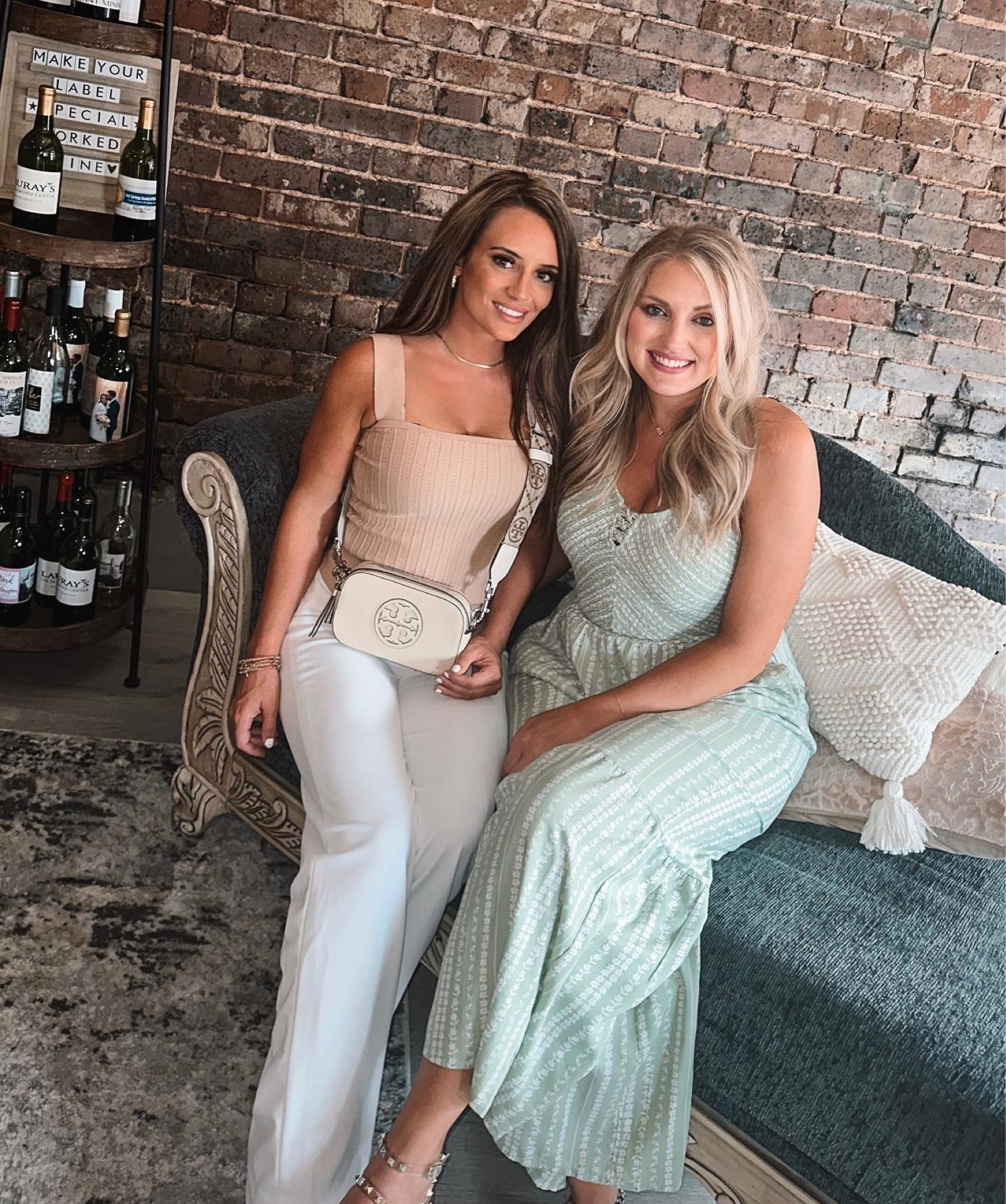 Winery outfit 🍷🤍
White wide leg pants 
Brown sweater tank 
Tory Burch bag 

#LTKstyletip #LTKSeasonal #LTKeurope