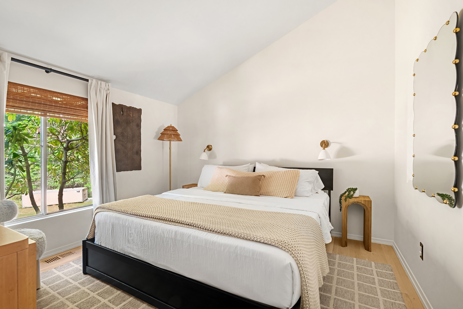 Guest bedrooms don't need a lot—they just need the right pieces. Comfortable bedding, layered textures, good lighting, and simple furniture make a room feel intentional without adding clutter.

Linking the exact and similar pieces here.

#LTKHome #LTKSaleAlert