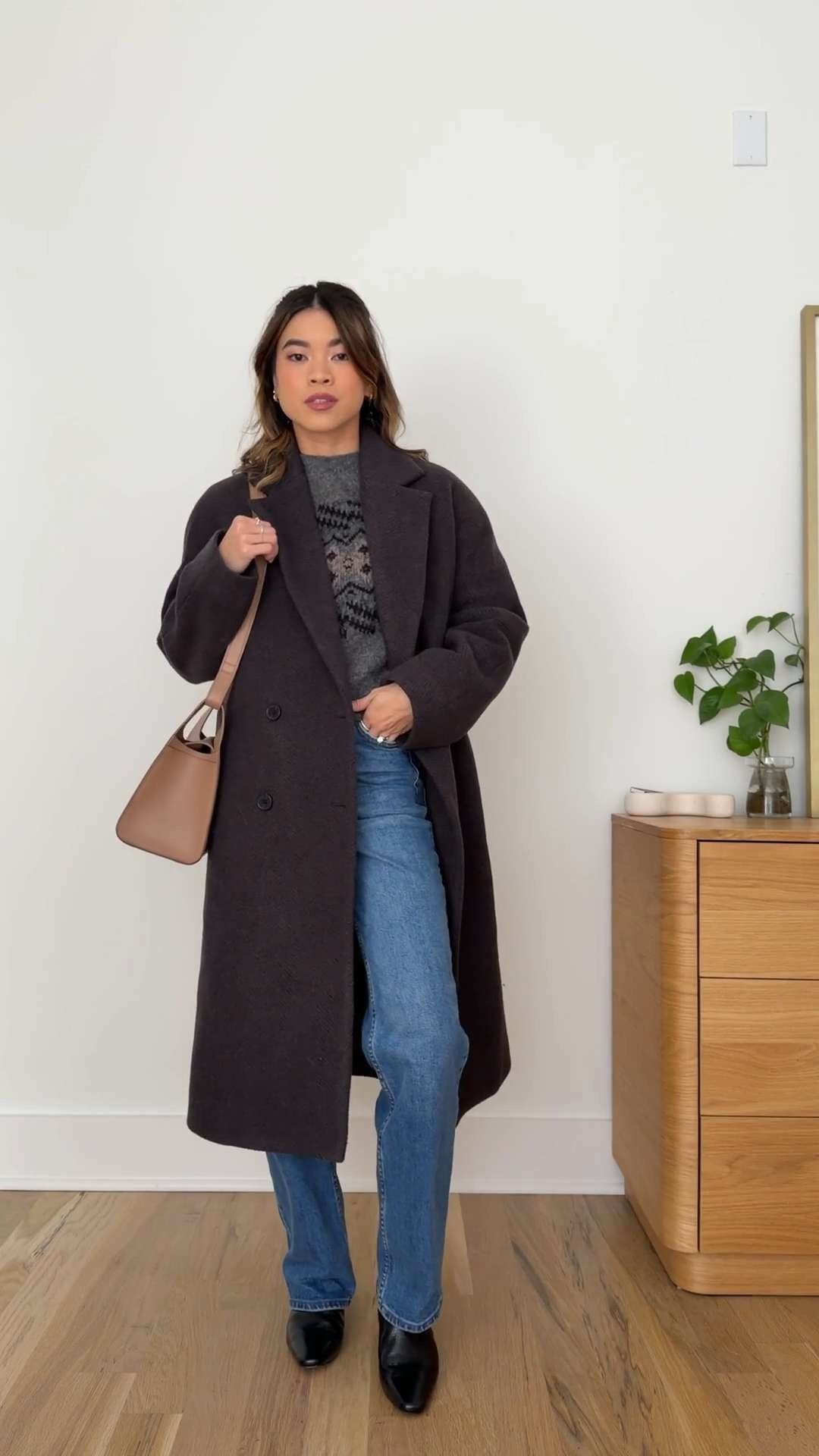 It’s time to shop the @Aritzia sale!! 
Here’s everything you need to know to shop Aritzia 20% off this week!

Aritzia Clientele Sale: 20% off Everything, including 20% off The Super Puff
Thursday, November 20th at 4pm PST - Monday, November 24th

Aritzia Black Fiveday/Public Sale: 20% off Everything, including 10% off The Super Puff
Tuesday, November 25th - Monday, December 1st
Sizing info: XS sweater, 2XS coat, 24 in the jeans!

petite fashion, get dressed with me, outfit inspiration, ootd, nashville outfit, Nashville influencer, petite style, vacation style, casual outfits, mom style, petite pants, winter dress, winter outfit, winter pants, winter outfit inpso, winter outfit idea,  winter top, winter style, autumn sweater, fall sweater, winter sweater, cozy sweater, cold weather sweater, cold weather outfit, winter bag, winter purse, denim, jeans, winter denim, fall jeans, fall jacket, jacket, winter jacket, winter coat 

 

#LTKCyberWeek #LTKGiftGuide #LTKSaleAlert