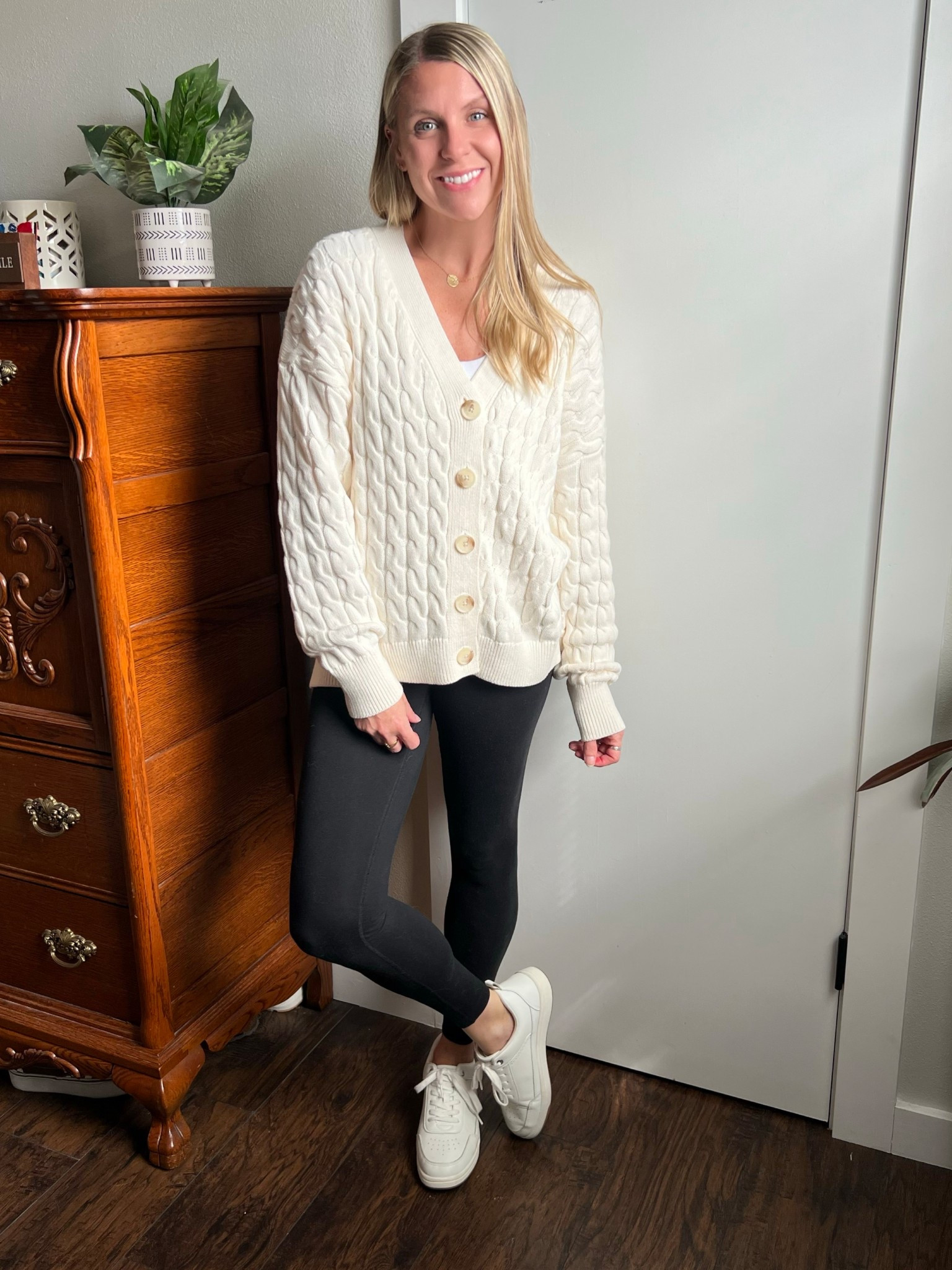 What I wore to work today! #oldnavy cardigan, leggings
#target (old)
#falloutfit #fallfashion #falloutfitidea #falloutfitidea #cardiganoutfit

#LTKStyleTip #LTKSaleAlert #LTKFindsUnder50