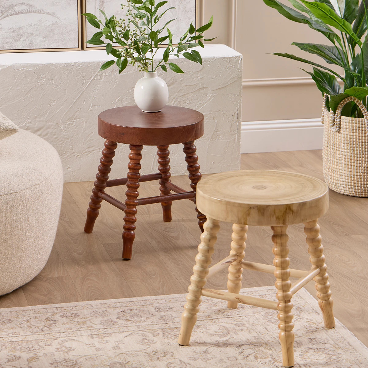 Lucy Stool | Pillow Talk AU