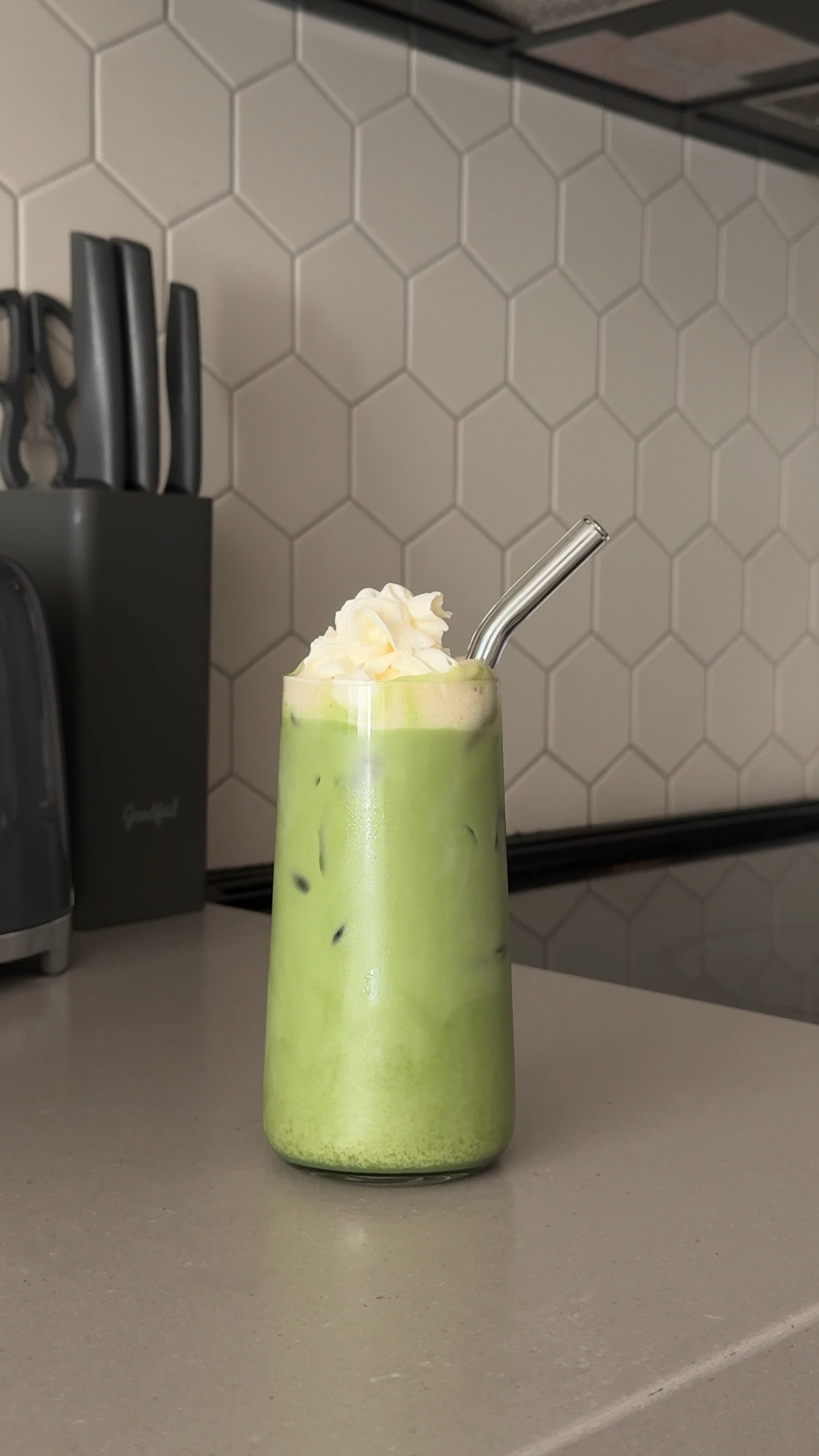 to know me is to know a matcha will always be in hand 🍵 i’ve played around with a new recipe lately & have loved this brown sugar vanilla latte — linking everything I used to make this at home 🤍

#LTKHoliday #LTKGiftGuide #LTKHome