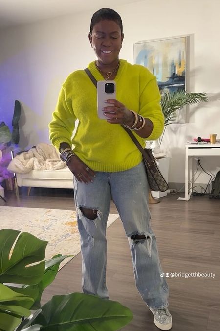 Casual Outfit with sweater jeans and bag  

#LTKover40 #LTKSeasonal #LTKstyletip