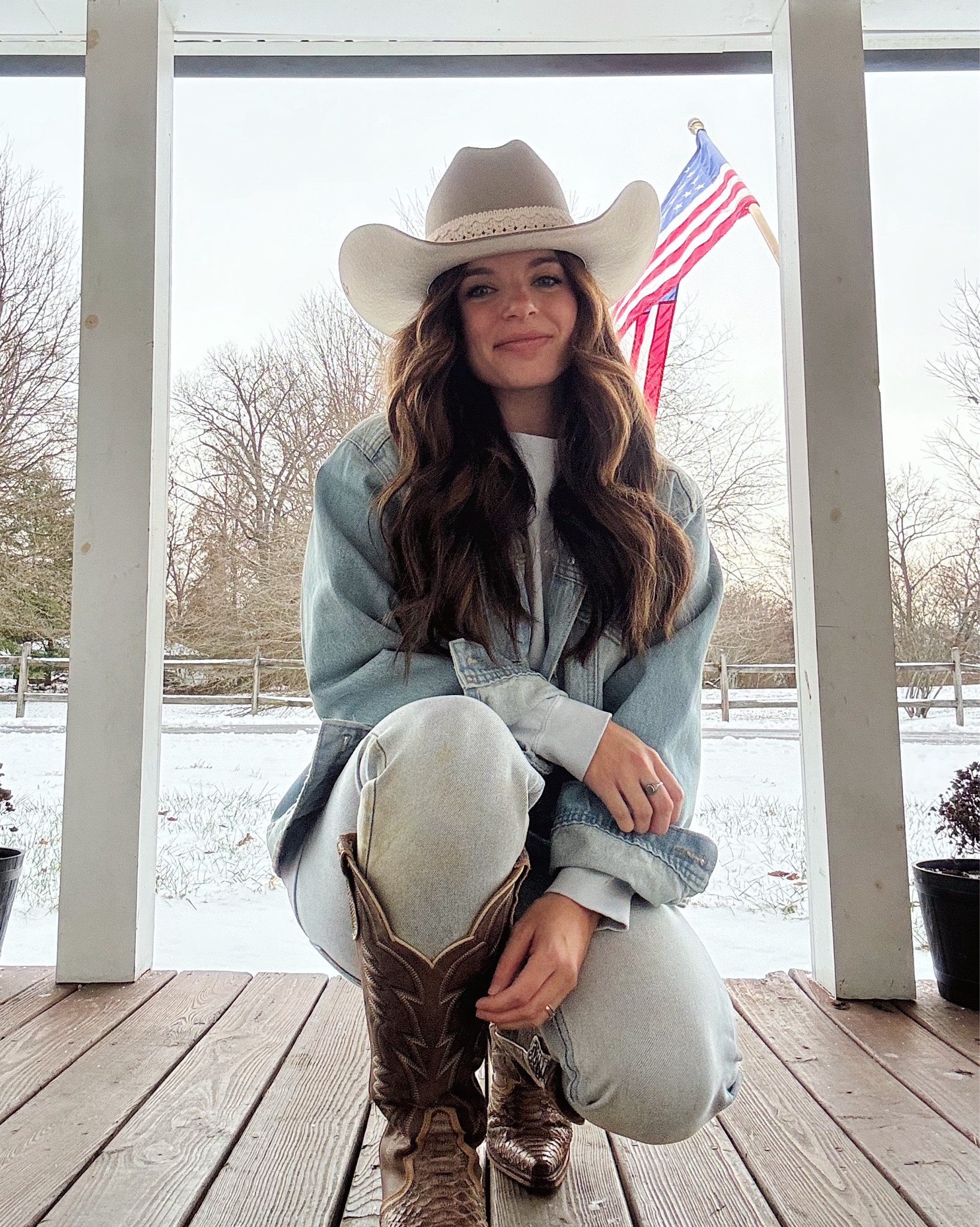 Western homestead Snow day fit ❄️👢

#LTKShoeCrush #LTKBump #LTKU