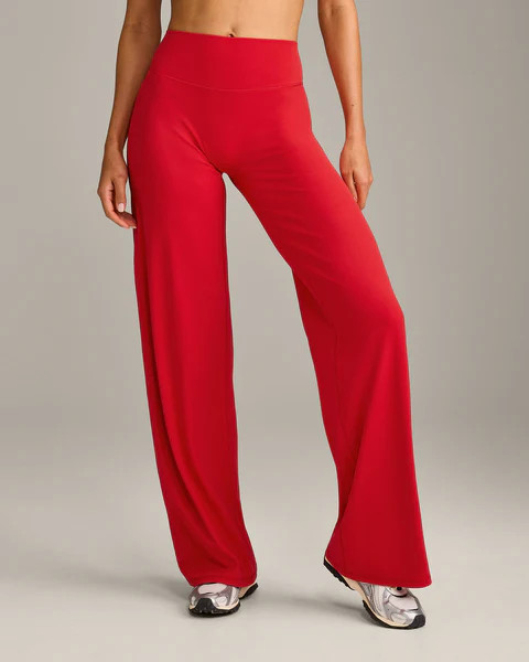 SoftMotion™ Straight Leg Bottoms with Gray Logo 
 Fiery Red | Oner Active (UK / US)