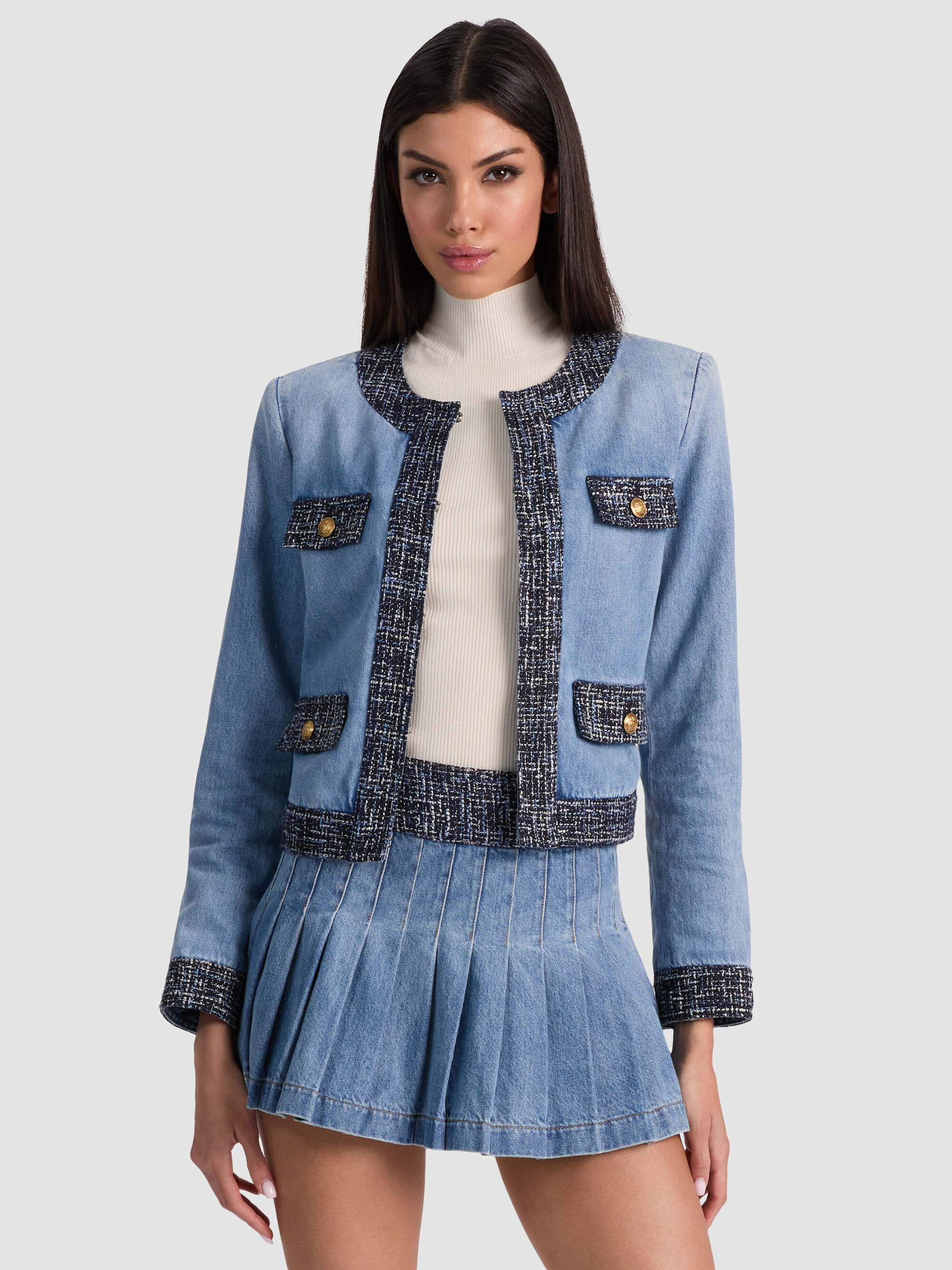 LANDON CROPPED DENIM JACKET | Alice + Olivia