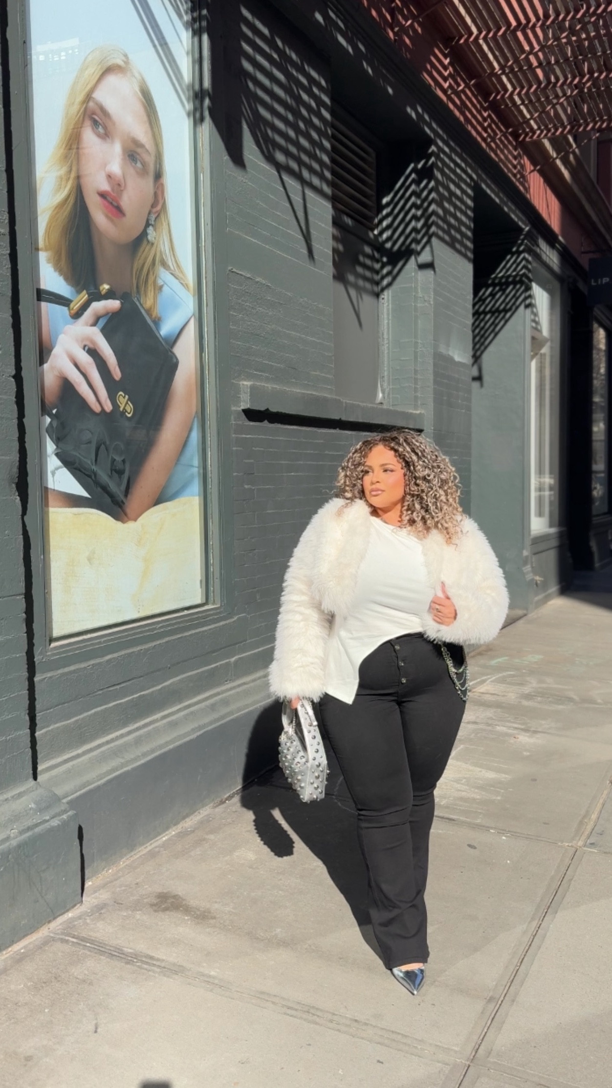 Wearing 2x in top
Wearing 16 in jeans 
Wearing xxl in fur coat!

NYFW 

#LTKPlusSize #LTKNYFW #LTKStyleTip