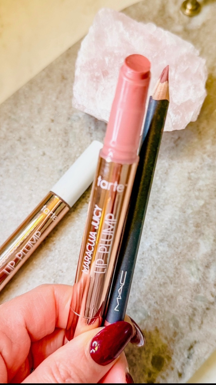 Sharing my all time favorite lip combo! This MAC liner in the shade wool with my Tarte lip in the shade primrose! 



#LTKBeauty #LTKootd #LTKgrwm