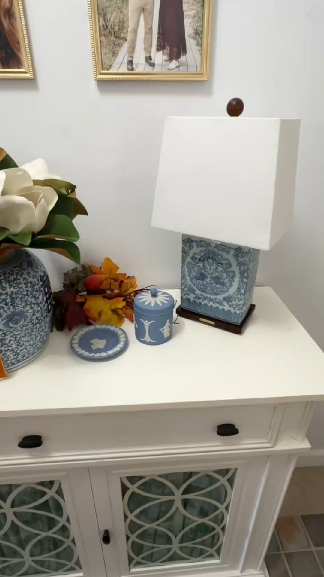 My front entryway makes me so happy!

Sideboard, Grandmillenial, Ralph Lauren chinoiserie lamps, Wedgwood, fall decor, ginger jar, magnolias, pumpkin decor, girly, preppy

#LTKSeasonal #LTKHome