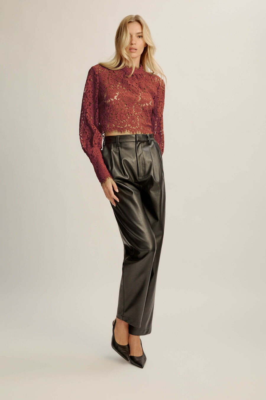 lace georgia top in deep plum | Bardot (US)