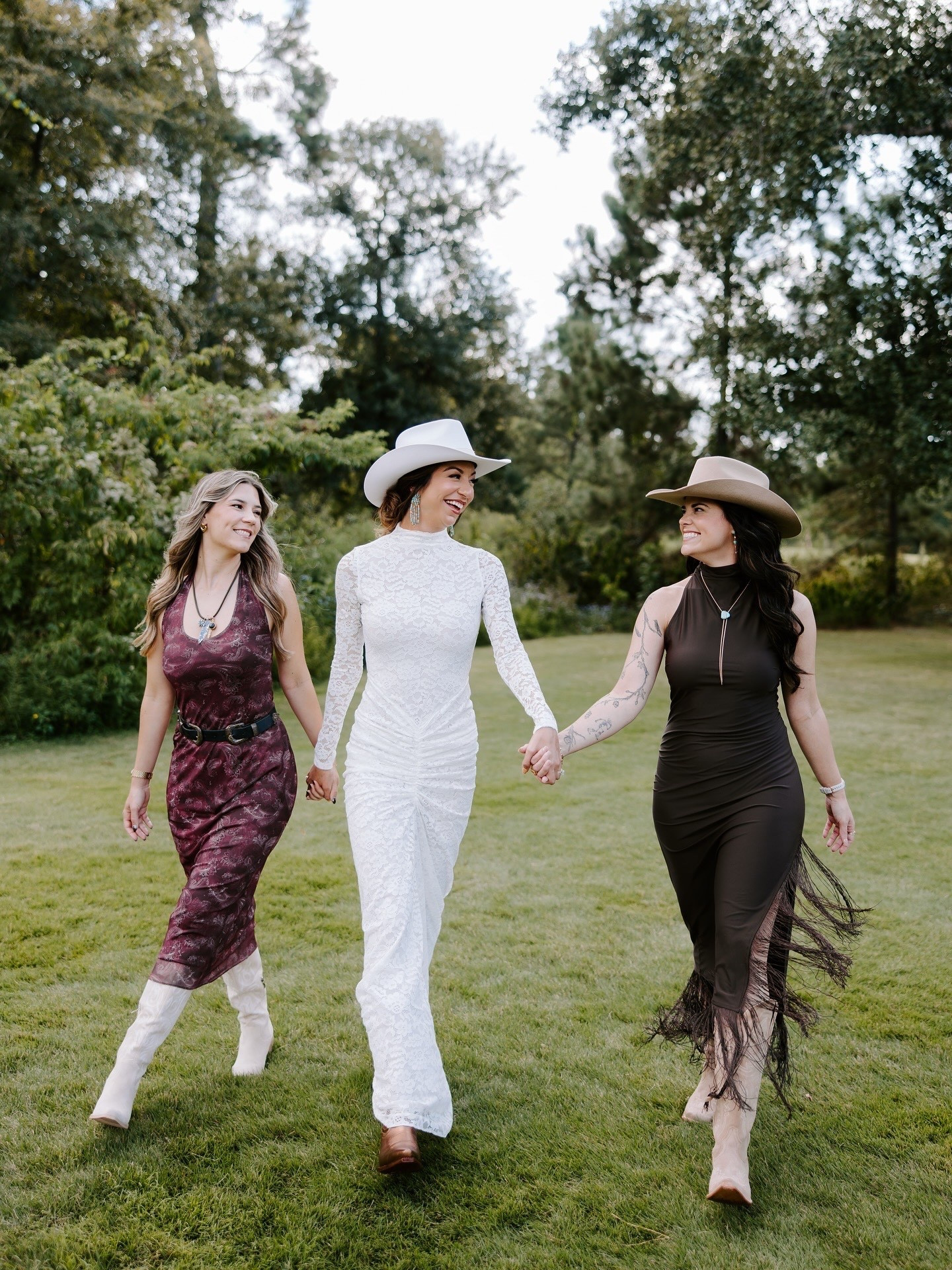 These western fits are all linked in different price ranges! The boots and a few of the accessories are linked as well. 