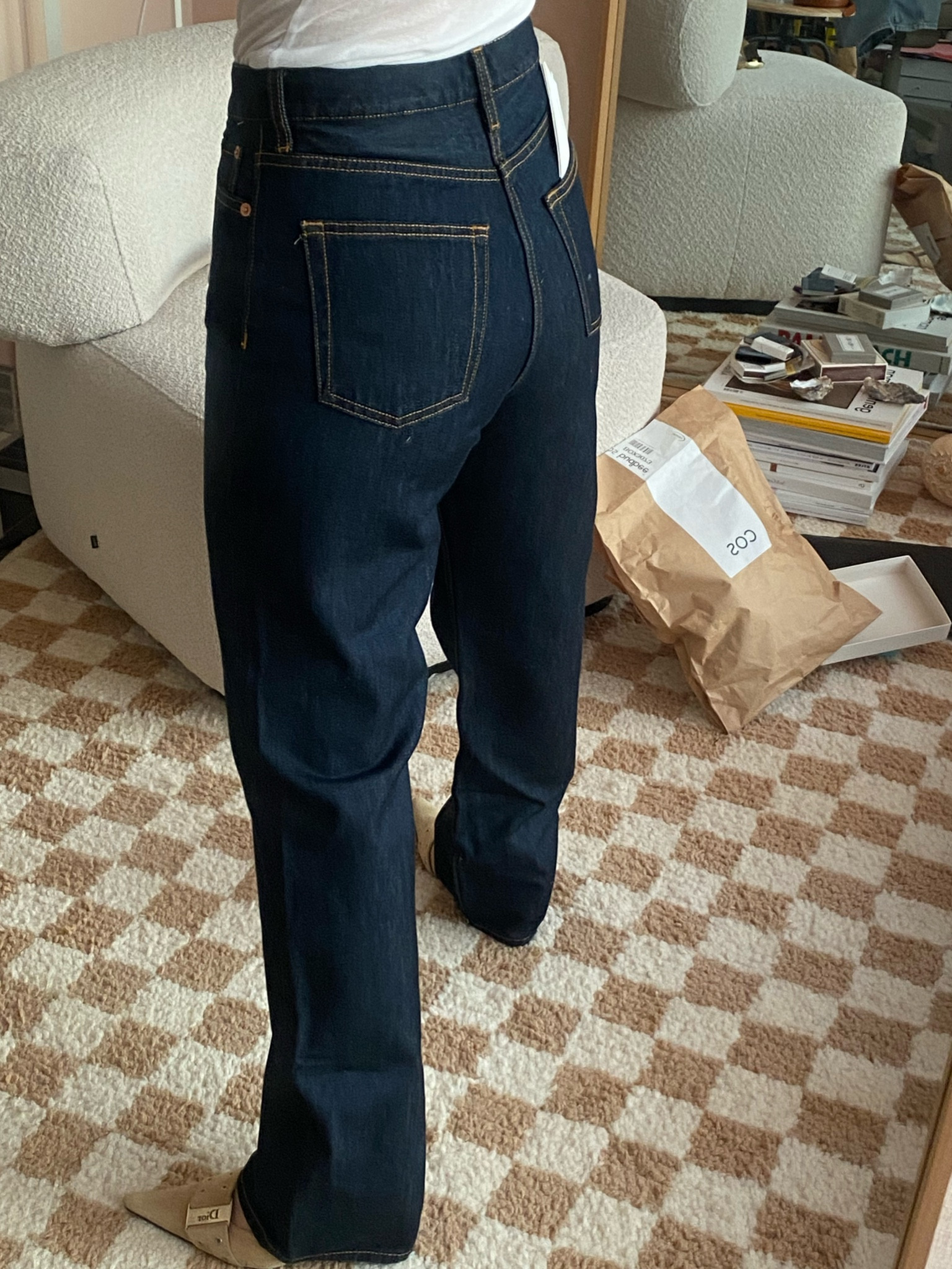 the best dark wash straight leg jeans imho - it’s perfectly straight, on the thicker side and the contrast stitching is just 🤌🏼

#LTKfindsunder100 #LTKstyletip #LTKSeasonal