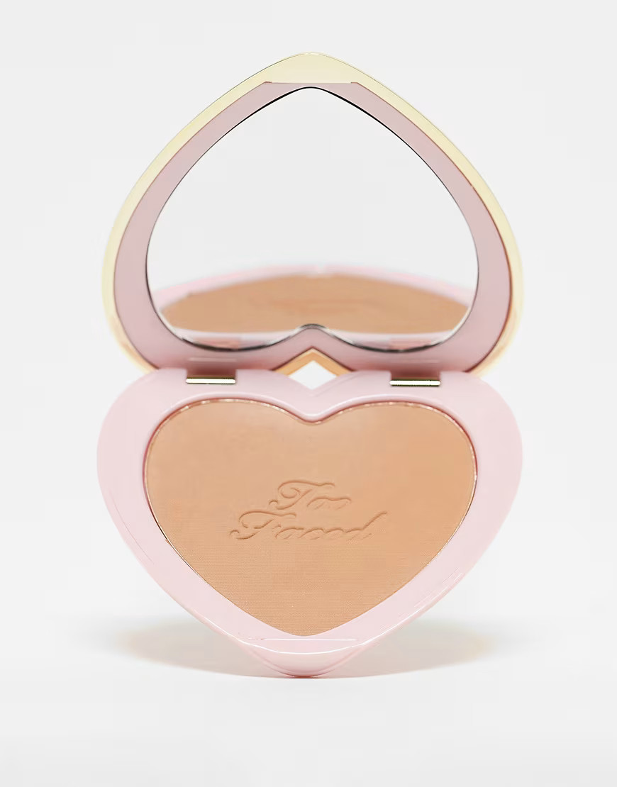 Too Faced Born This Way Soft Blur Flexible Finish Setting Powder-Neutral | ASOS (Global)