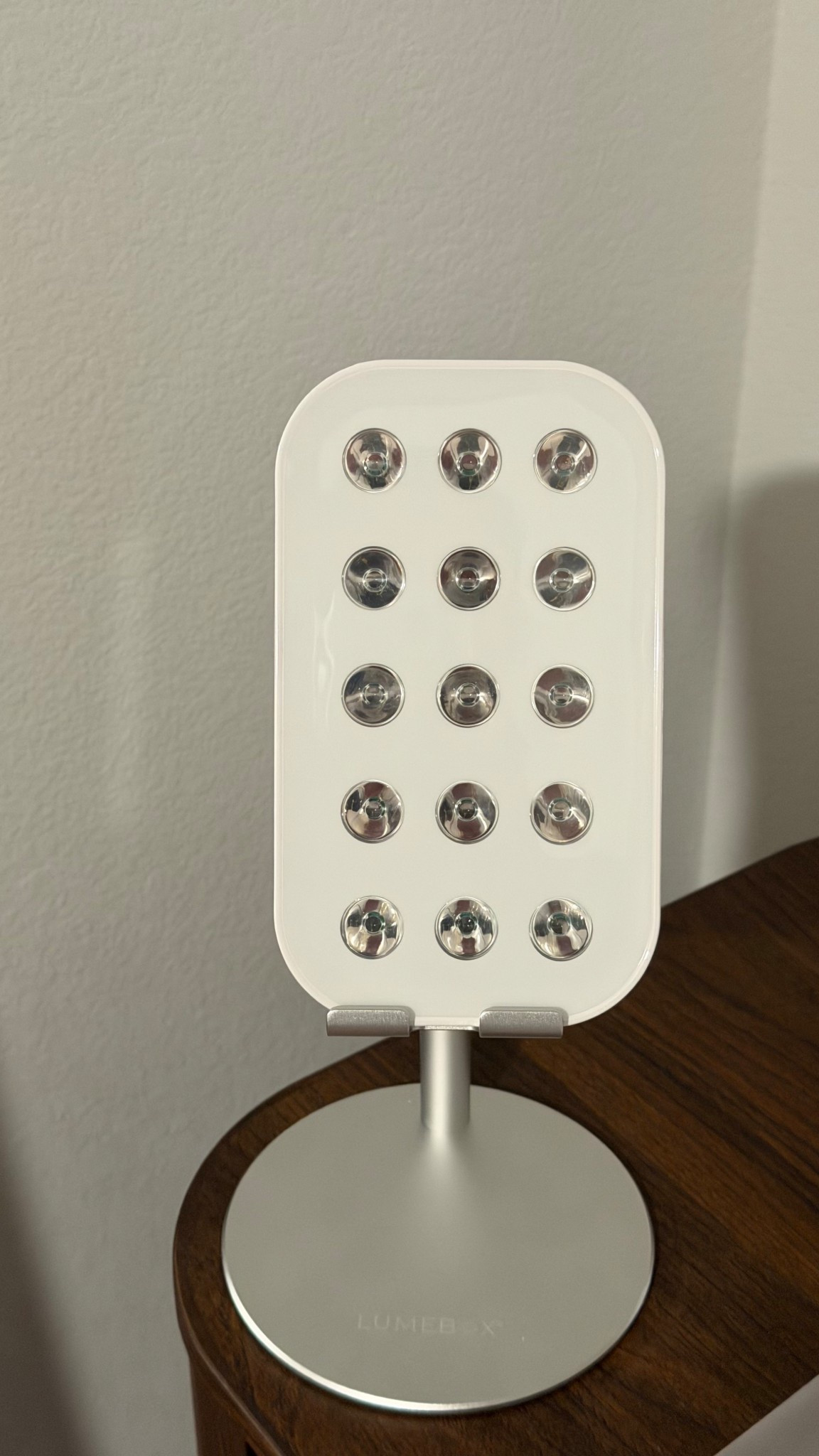 Red light therapy - skin care 

#LTKselfcare #LTKmorningroutine #LTKBeauty