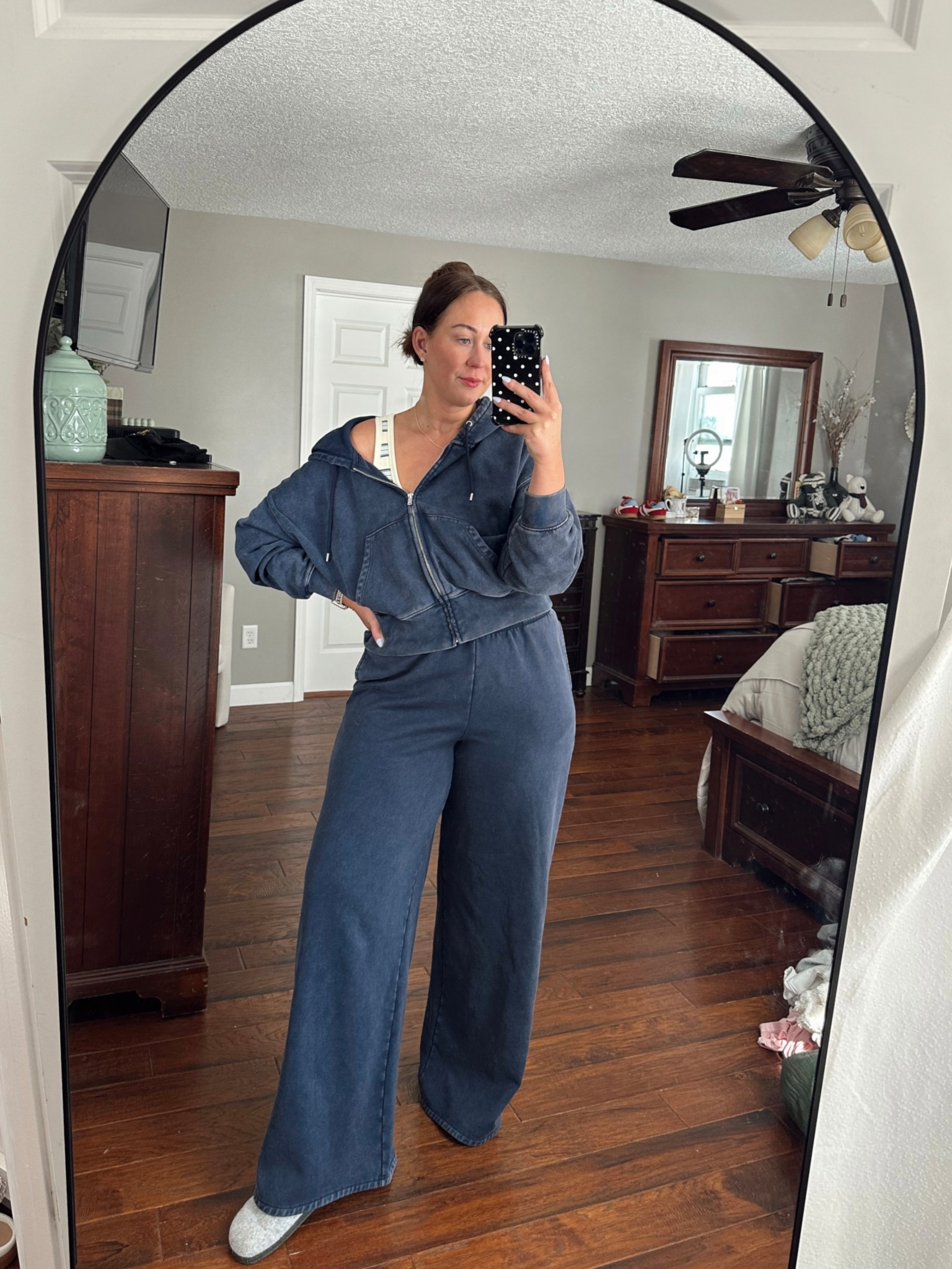 Gap set - pants large long tops large
Abercrombie bra free tank - large 


Gap style
Gap matching sweat sets
Tall friendly sweatpants 
Gap friends and family sale
spring outfits 2026

#LTKTall #LTKSaleAlert #LTKootd