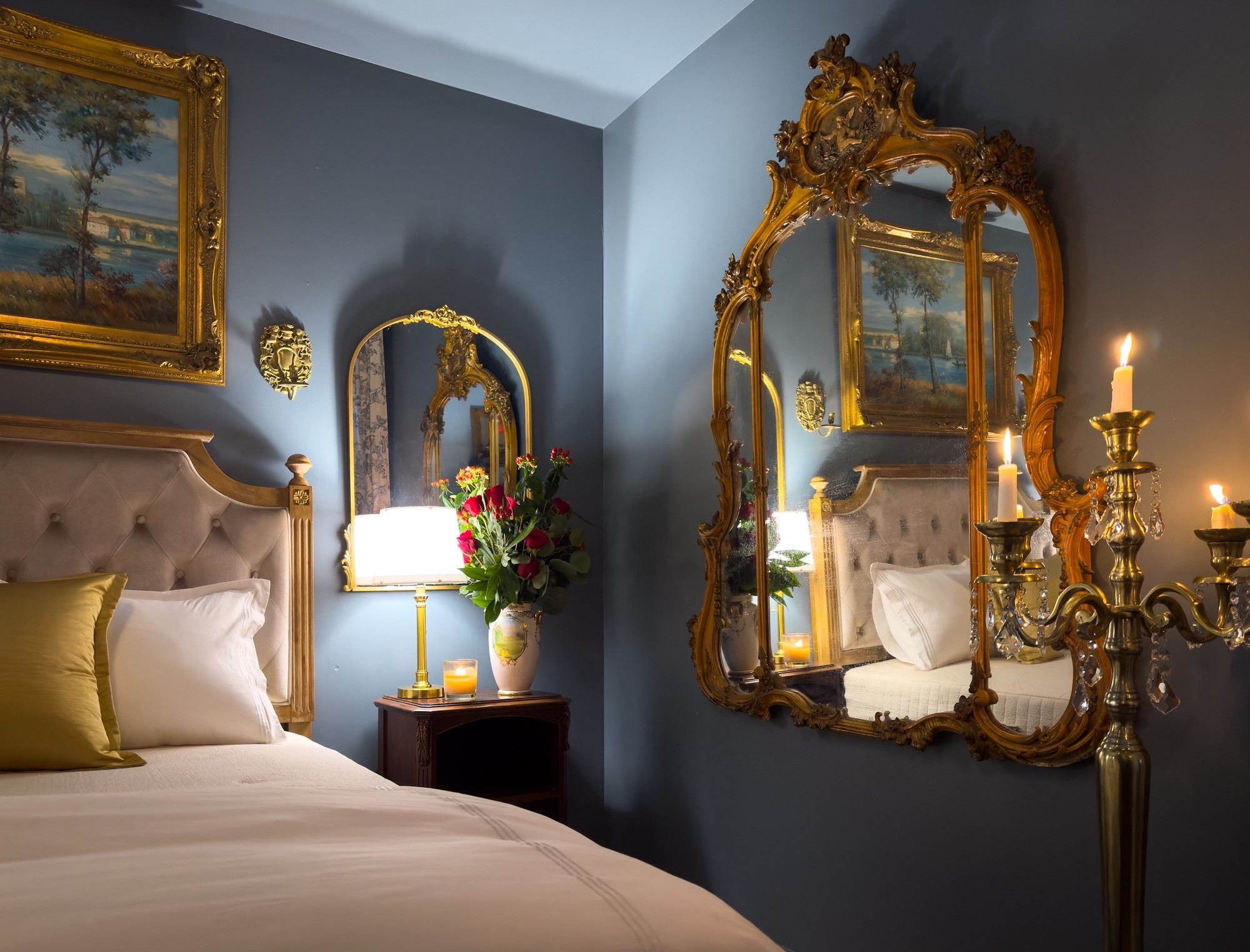 Need to give your guest room a royal re-do? We have got you! Linked we have all the products to make your space fit for royal company! 

#CallSignDesign #Vintage #Luxury #InteriorDesign #InteriorDecorating #Elegance #Chandelier #OldWorldCharm #DesignStyle #CastleCore #OldWorldCharm  #SimpleSwaps