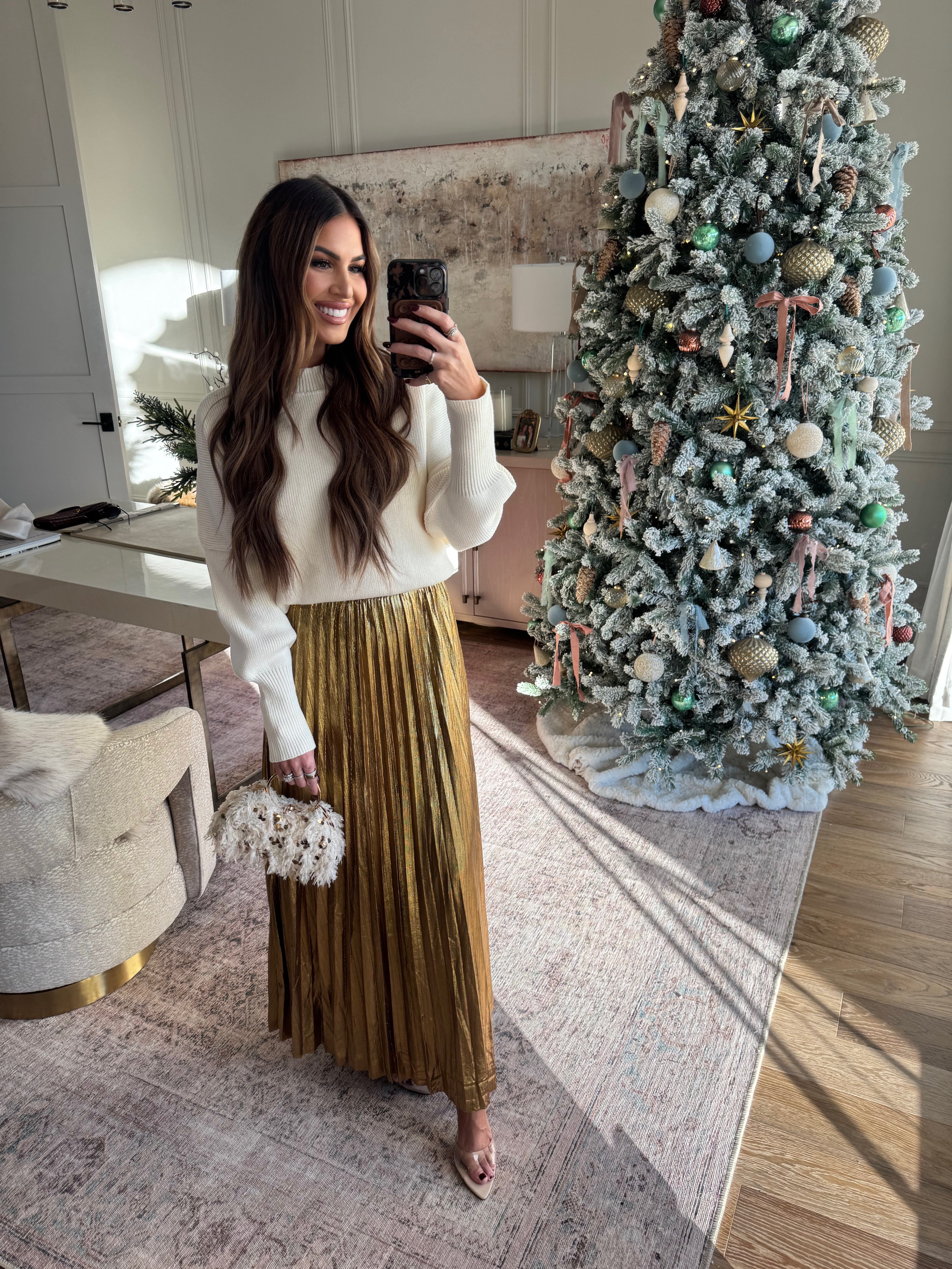 vici has the best holiday staples! use my code hollie40 for 40% off 🫶🏼

wearing a small in both! 

 #LTKCyberWeek #LTKHoliday #LTKSaleAlert