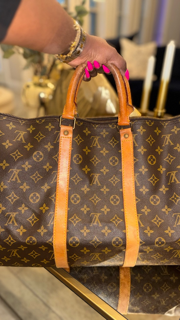 Besties!! Another Japanese @ebay find!!!

This is the 2nd time l've purchased from the seller BRAND OFF TOKYO and once again, I'm in freaking love! The bag in person is 10x better than the pictures they had on the posting! Cannot wait to go get the luggage tag hot stamped! 🥰

Also, most importantly, authenticity guarantee baby!!✅

Found some similar preloved ones to link but definitely check out eBay for the best deals! 

If you're a Japanese eBay girlie, who are some of your fav sellers?

#japaneseebay #keepall55 #louisvuitton #vintagefinds

#LTKItBag #LTKTravel #LTKStyleTip