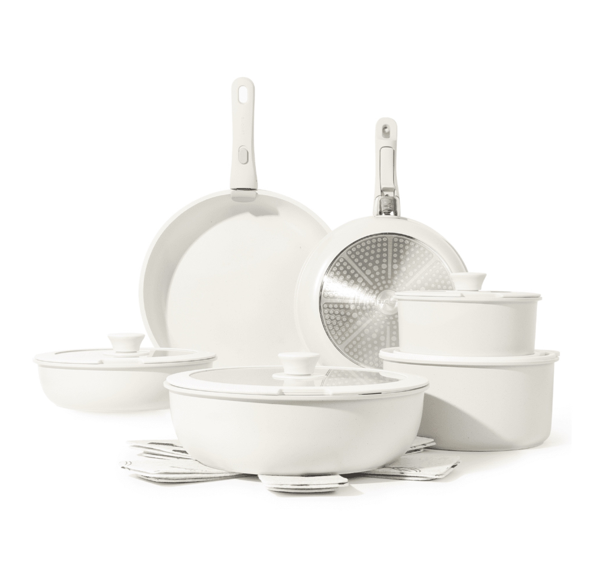 Seriously obsessed with these pots and pans. The removable handle makes dishwasher and cabinet life a breeze! Run don’t walk to this awesome sale!!! ❤️

#LTKMostLoved #LTKGiftGuide #LTKfindsunder100