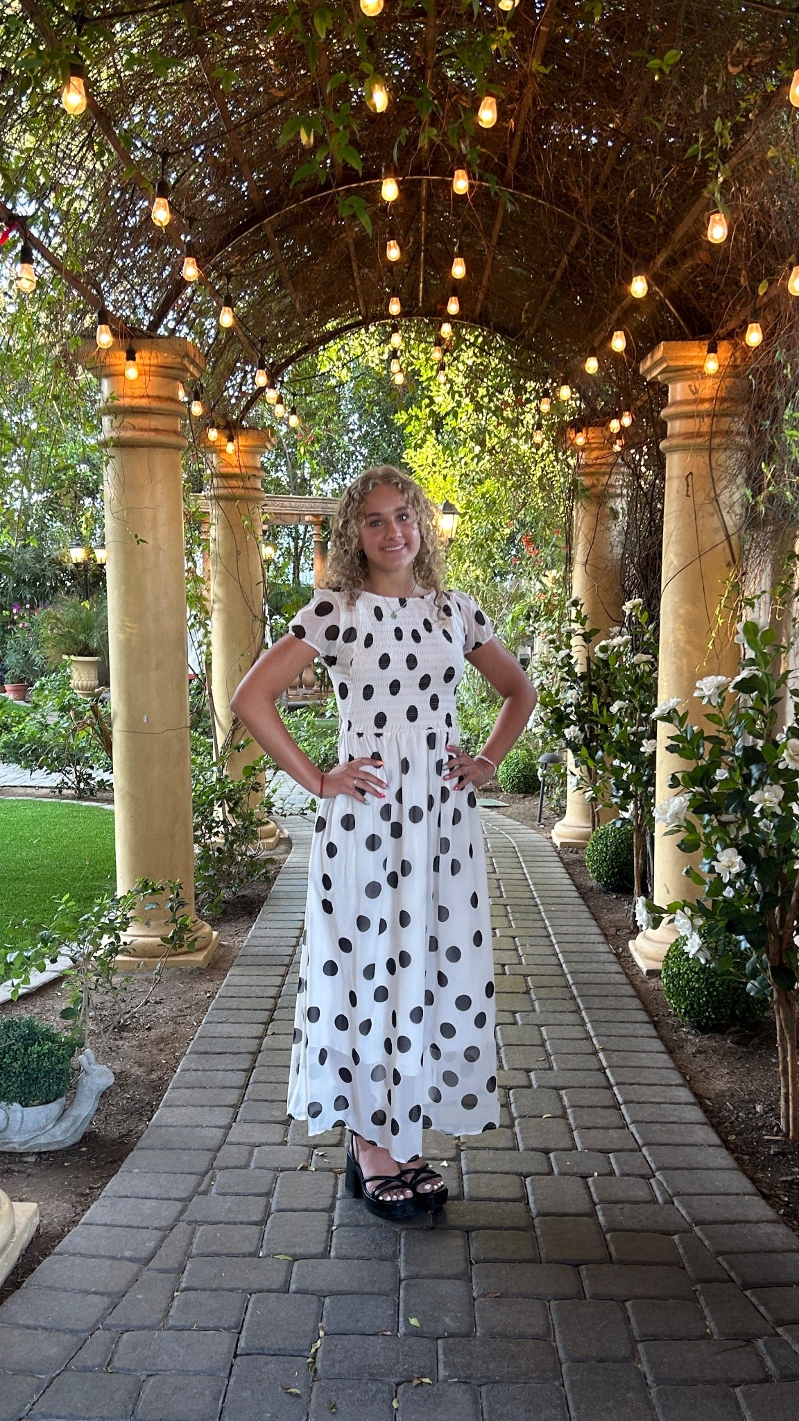 shoes from target!
dress link ⬇️
Women Summer Dresses Flowy... https://www.amazon.com/dp/B0D2D9VNPL?ref=ppx_pop_mob_ap_share