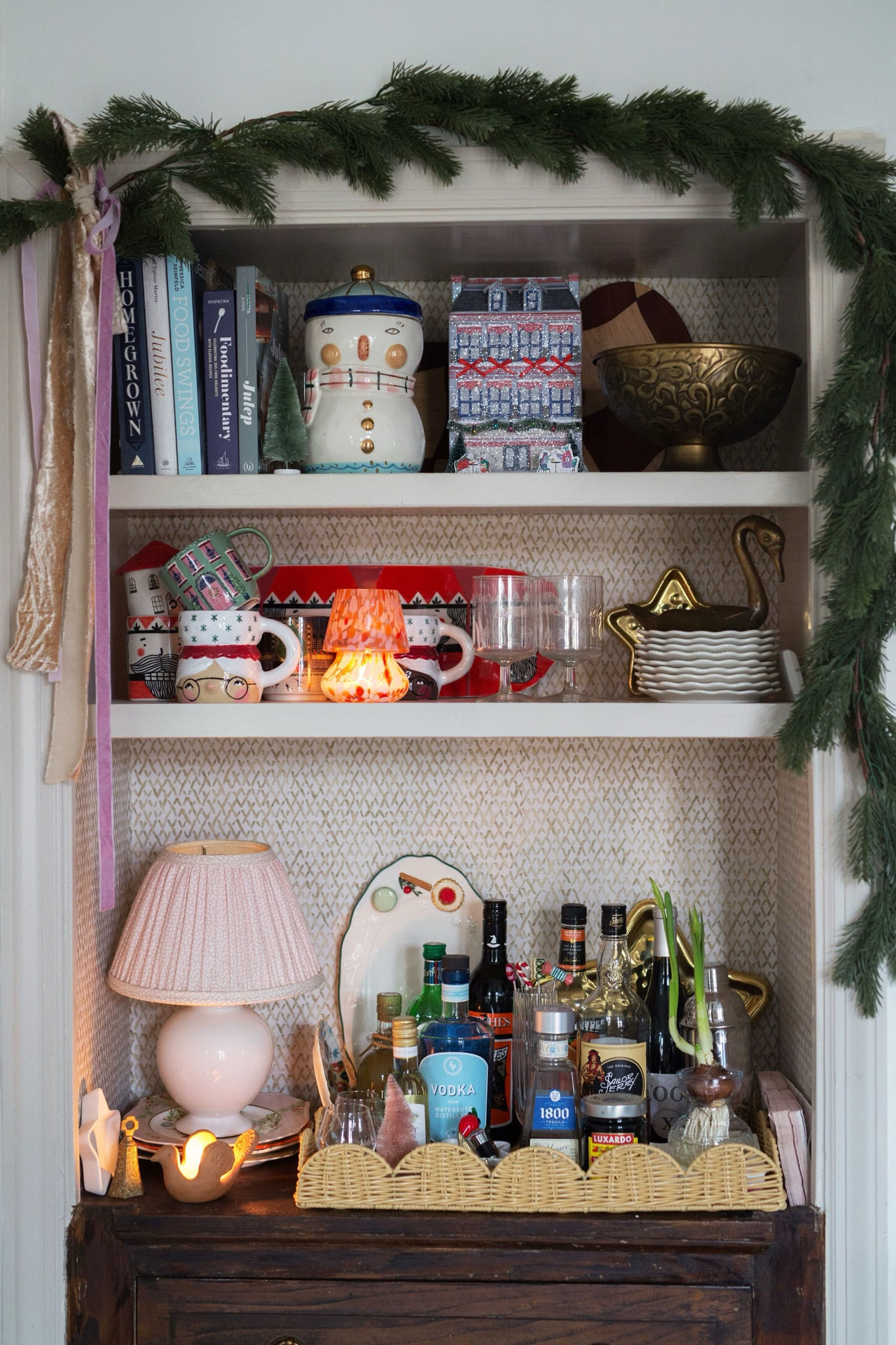 Christmas shelves 🎄🌲