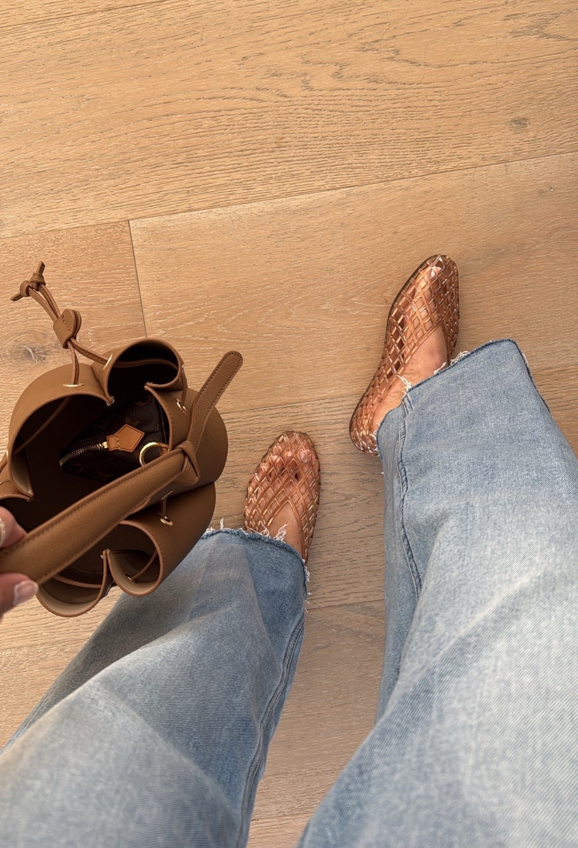 These jellies have been a top pick for me lately because they're SO comfortable & the perfect neutral color!! Bucket bag is perfect to wear now & into spring & summer too ☀️  @Anthropologie 

#LTKootd #LTKOver40 #LTKSeasonal